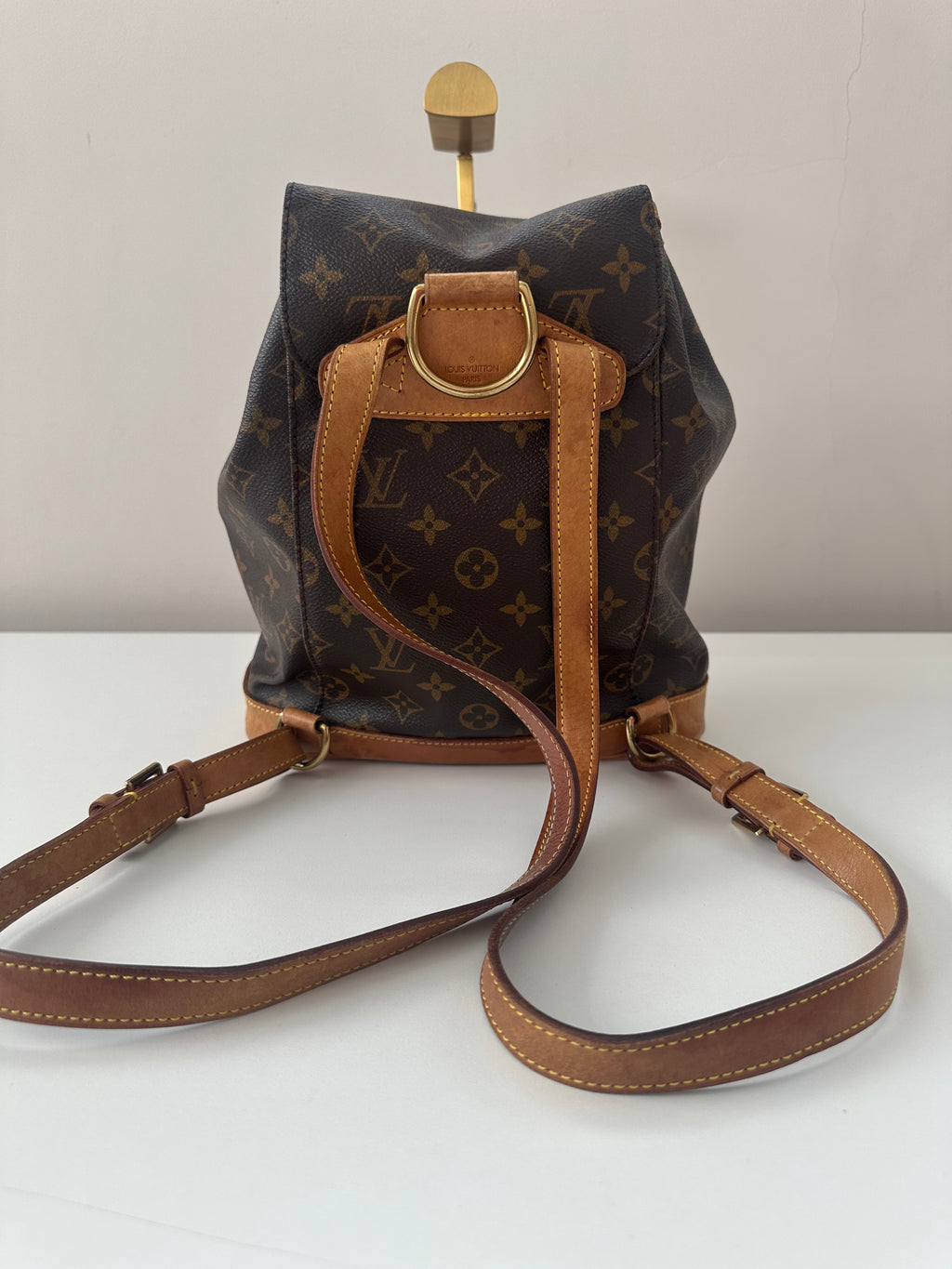 Louis Vuitton Montsouris MM