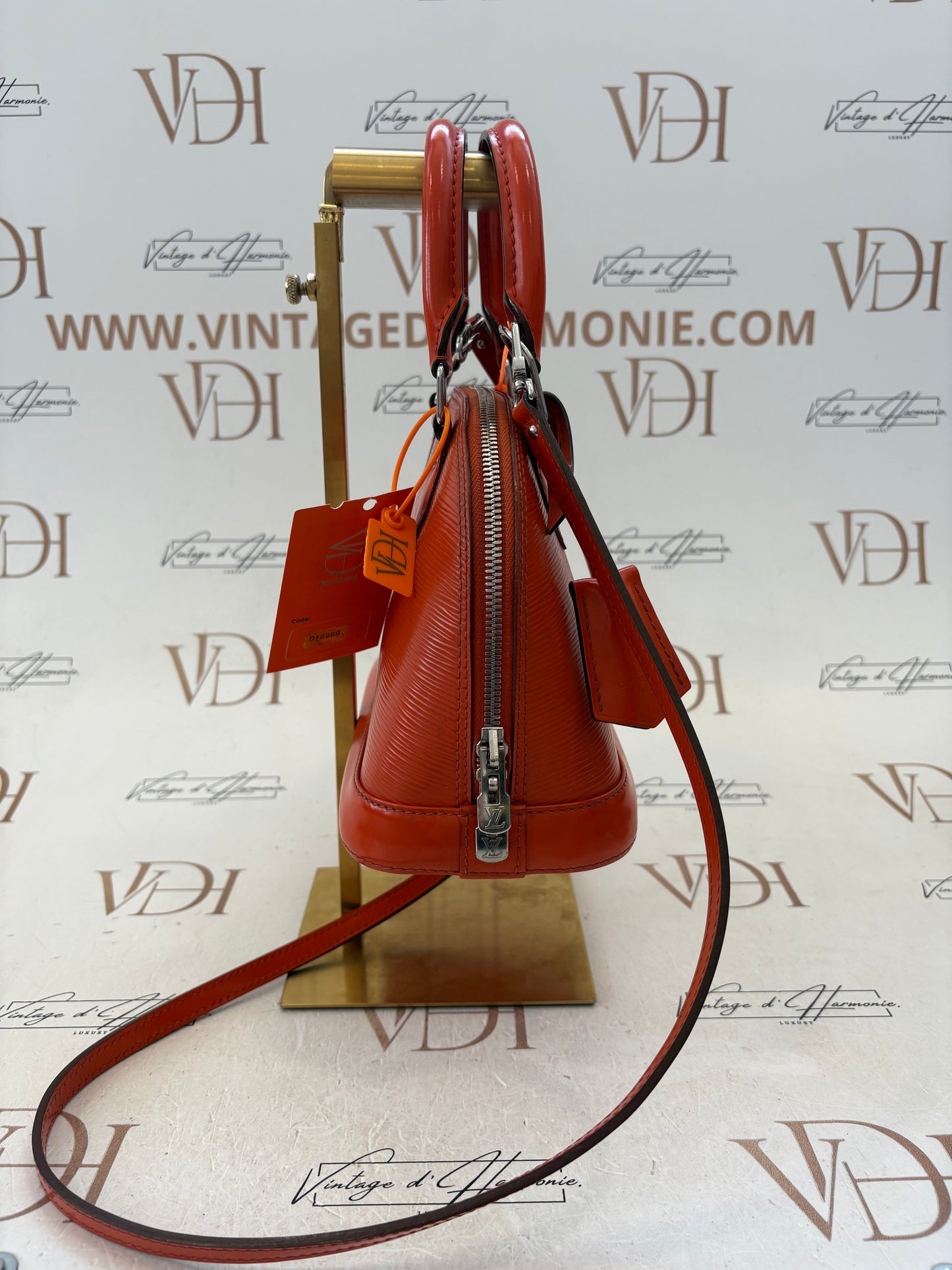 016969 - Louis Vuitton Alma BB