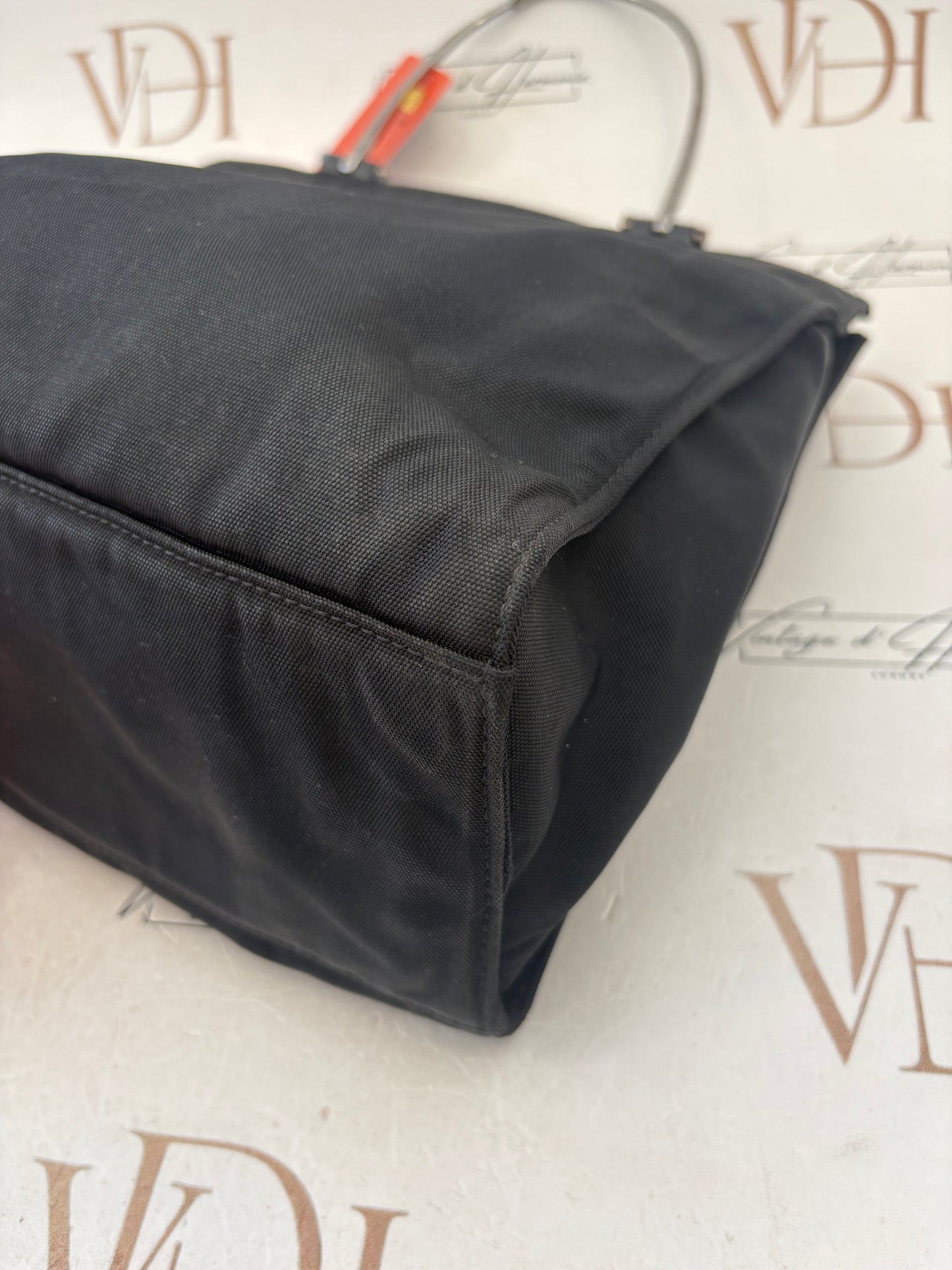 383874 - Gucci Black