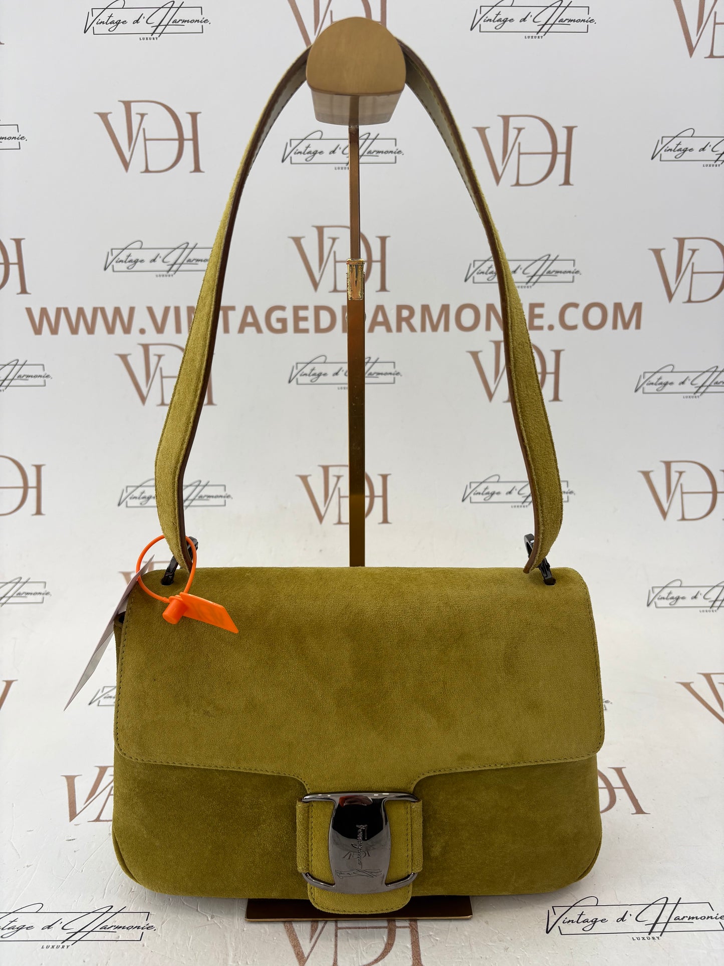 018348 - Salvatore Ferragamo