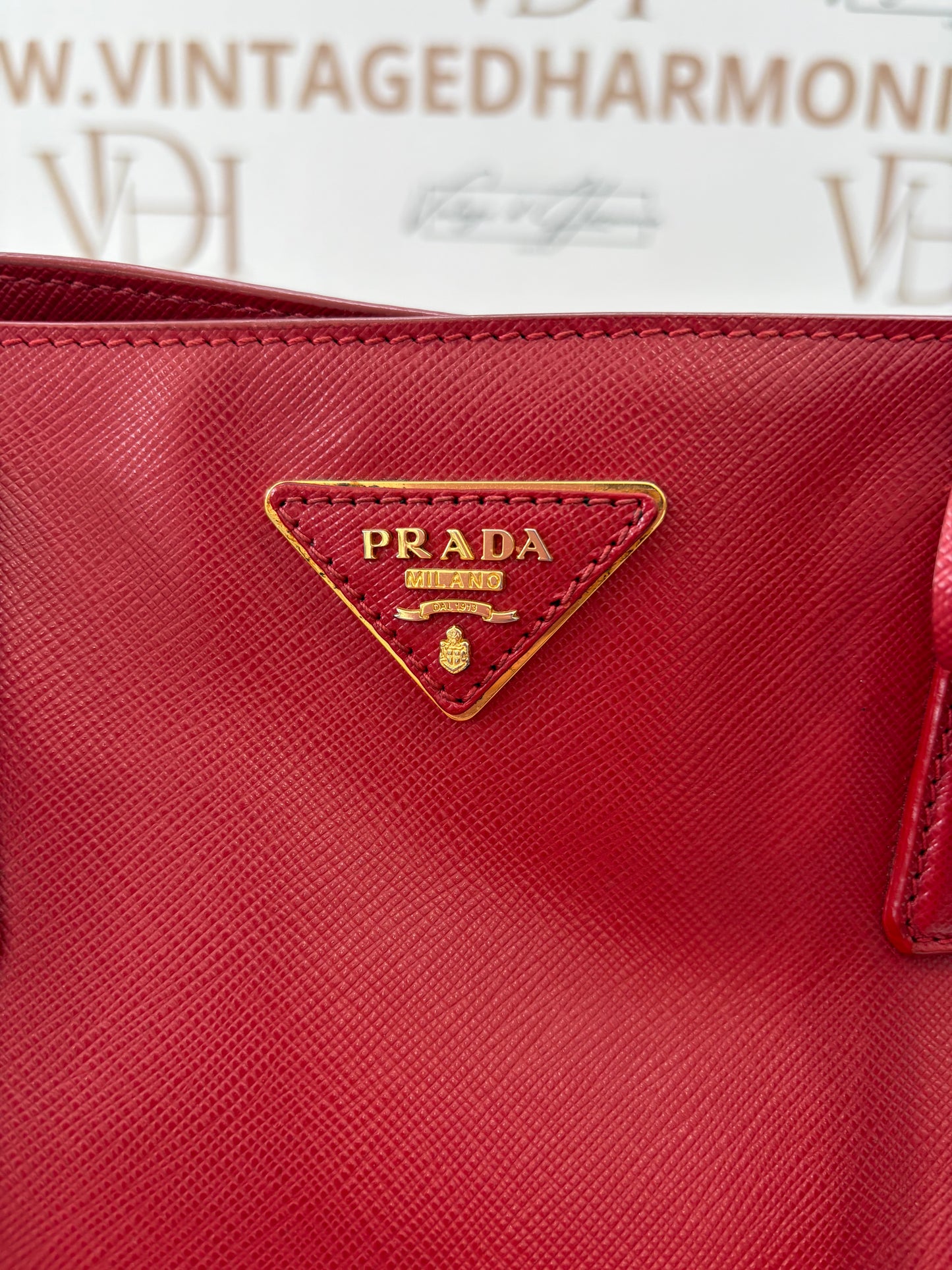 384300 - Prada Galleria Red