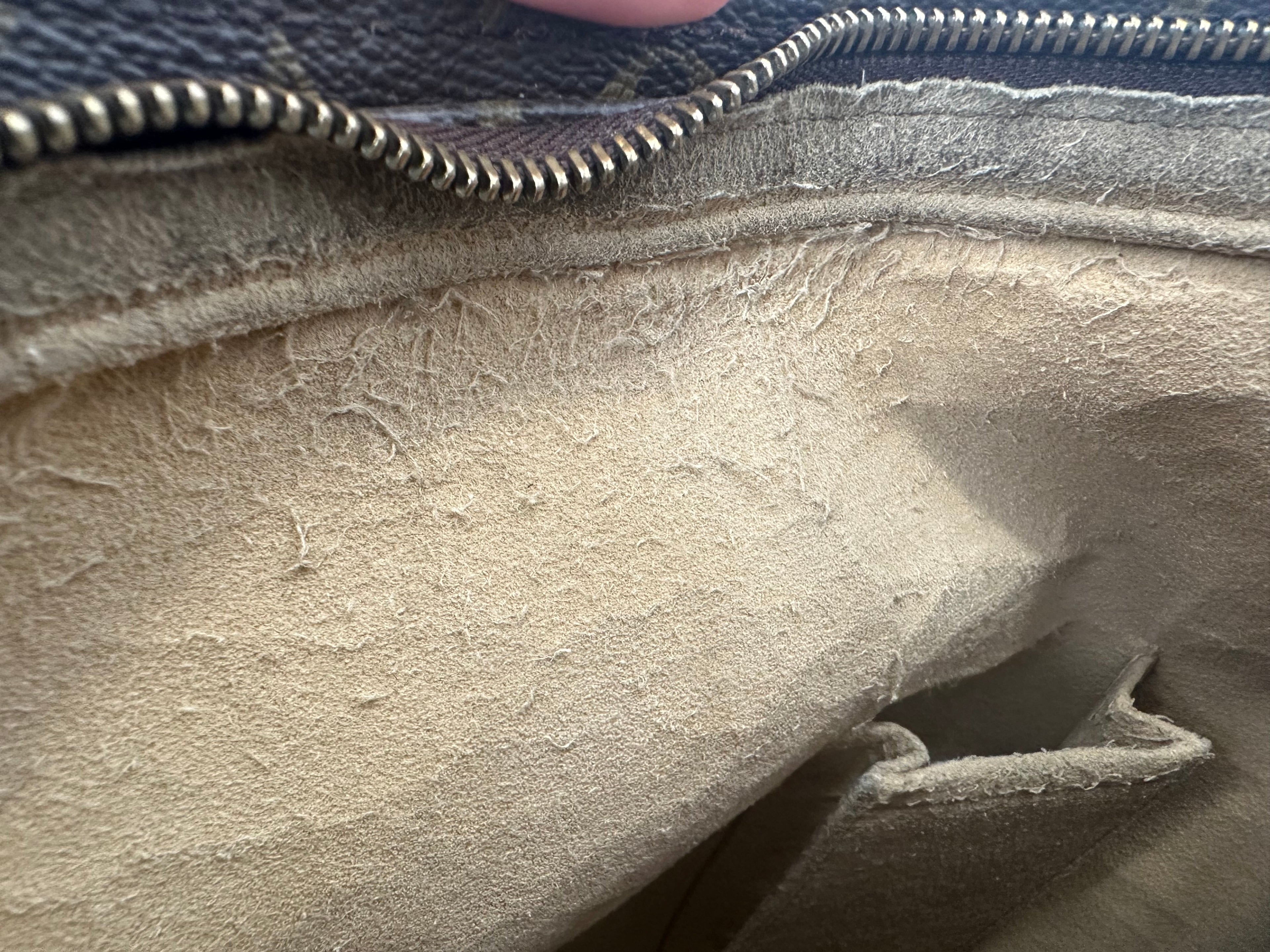 Louis Vuitton Looping GM