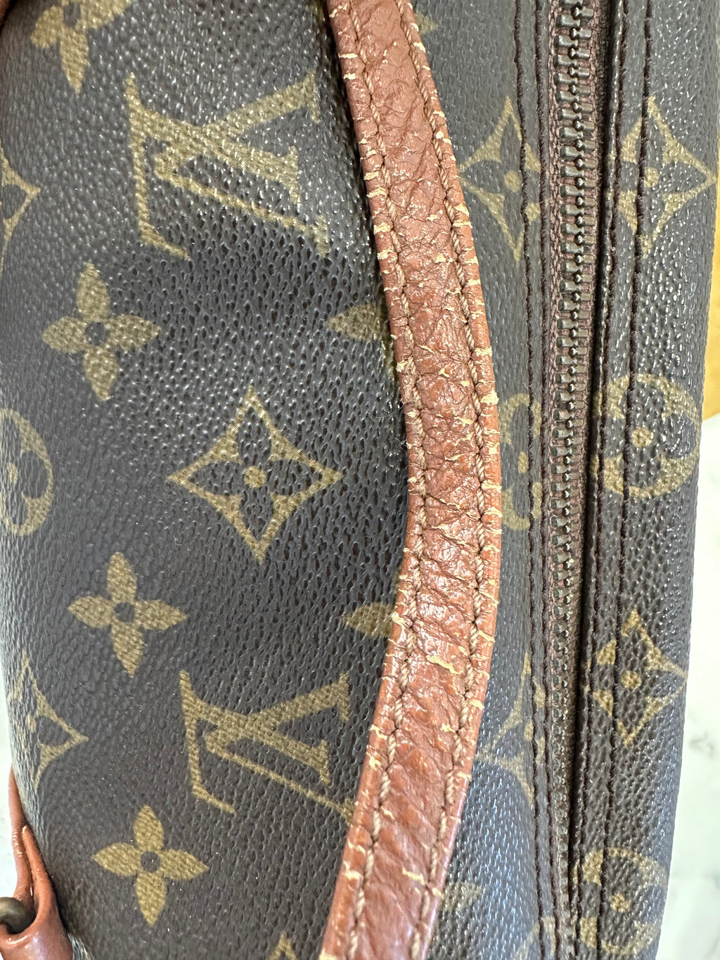 Louis Vuitton Papillon 26