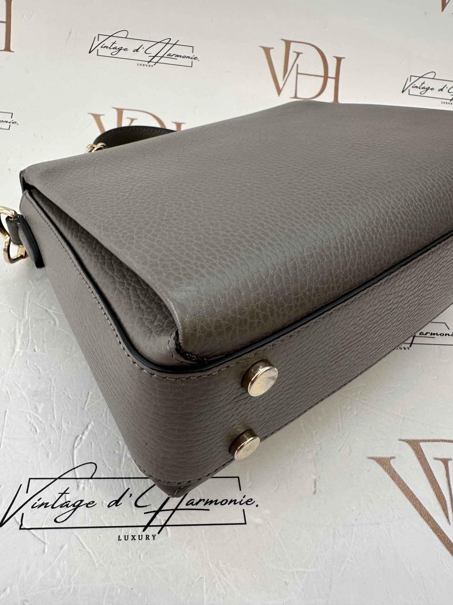 382730 - Gucci Interlocking