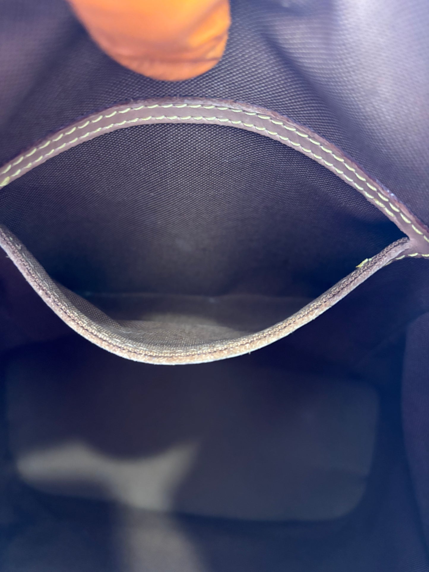 018728 - Louis Vuitton Montsouris MM