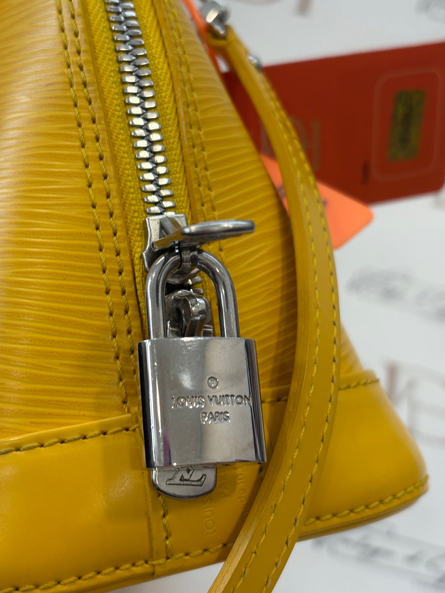 383692 - Louis Vuitton Alma BB Epi Yellow