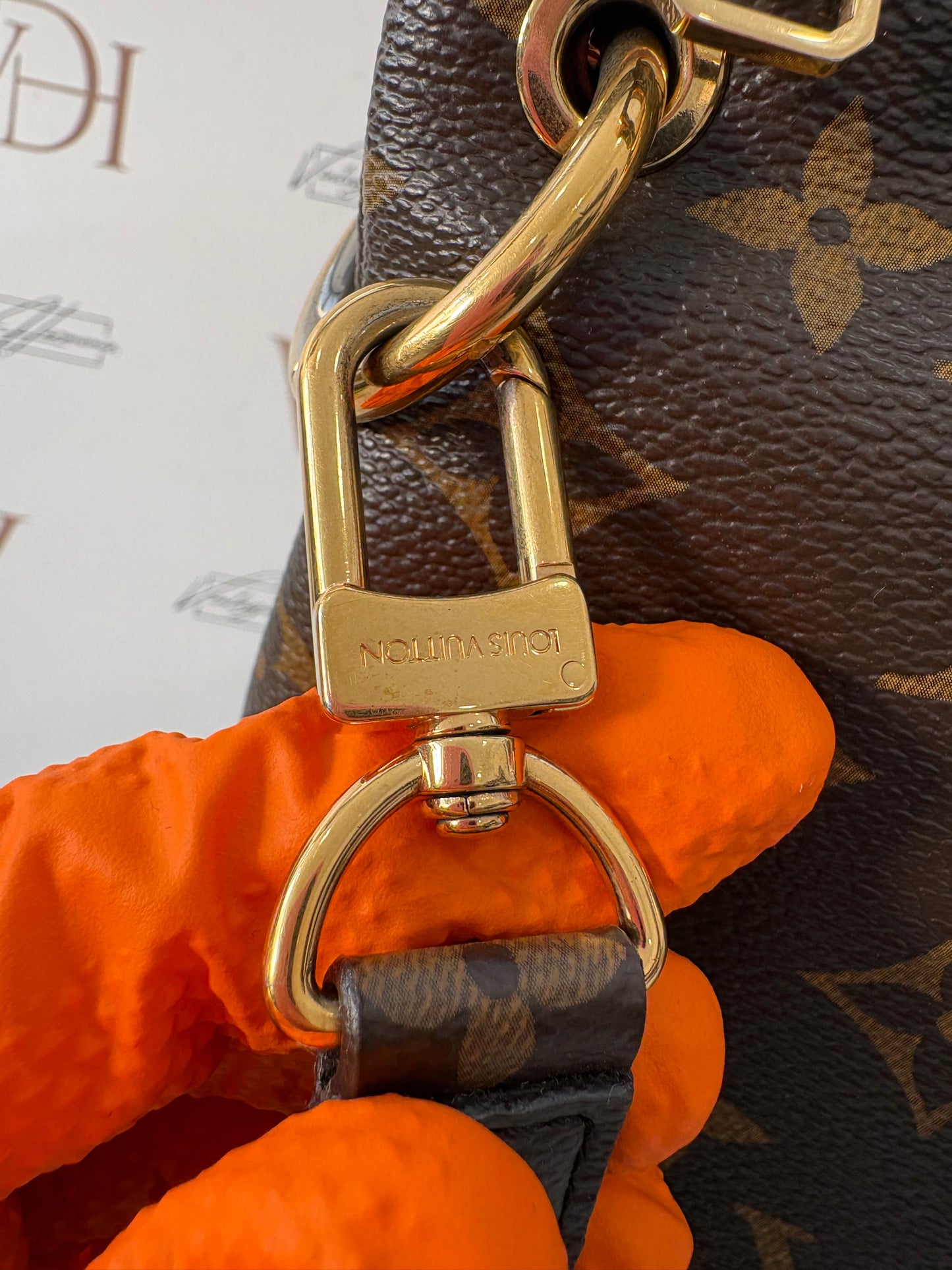 383313 - Louis Vuitton Pallas