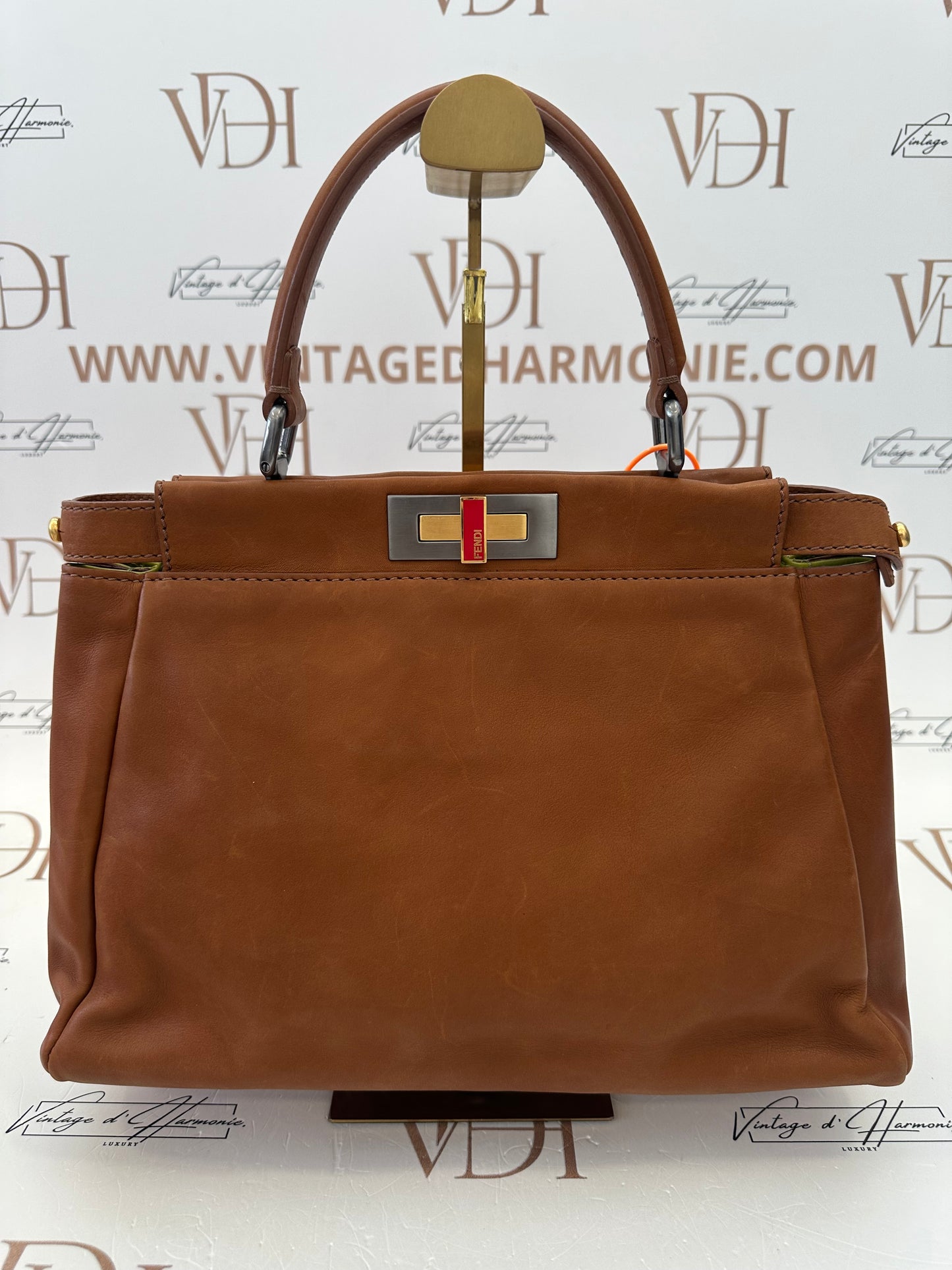 102701 - Fendi Peekaboo