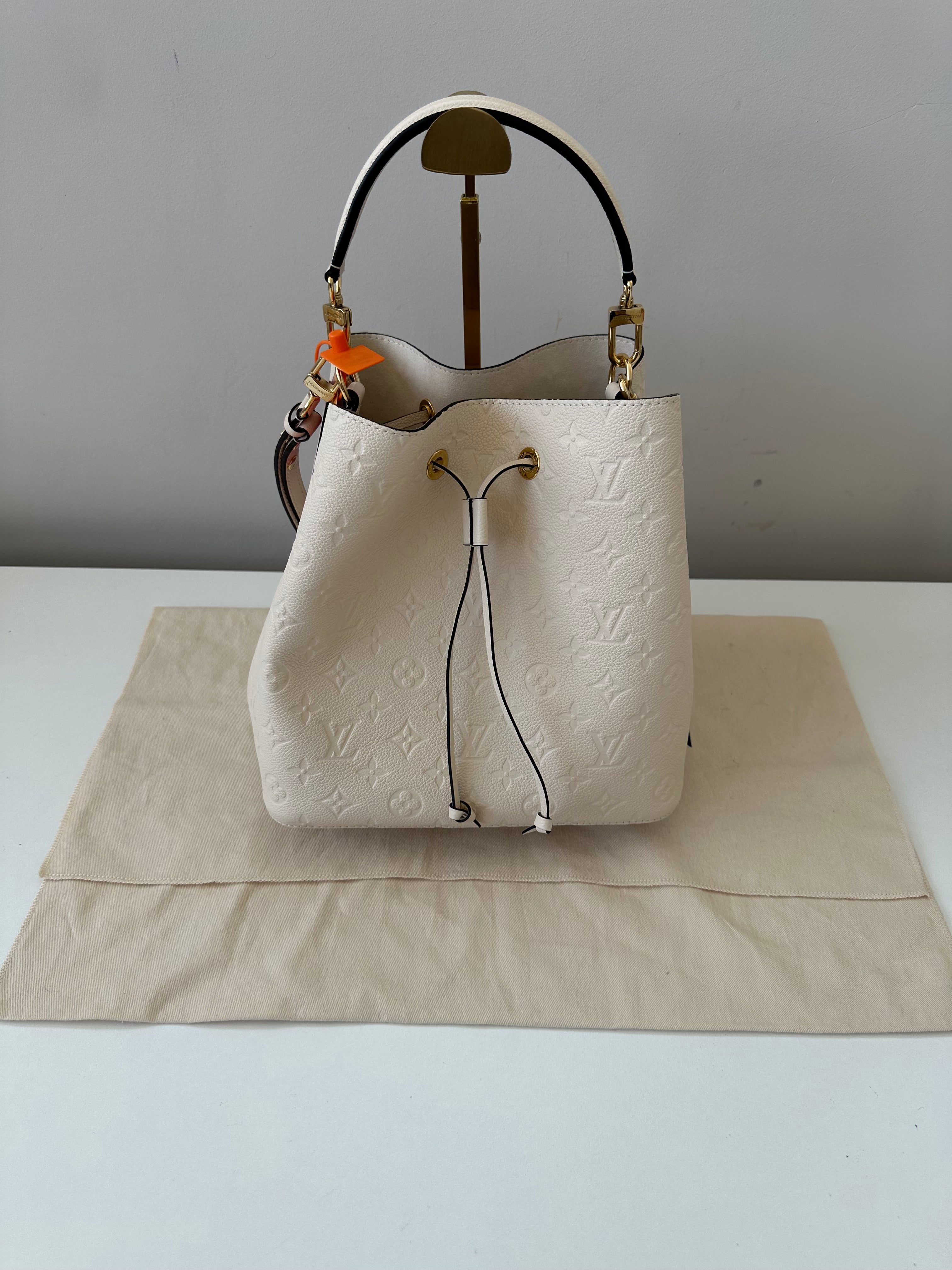 Louis Vuitton Neonoe