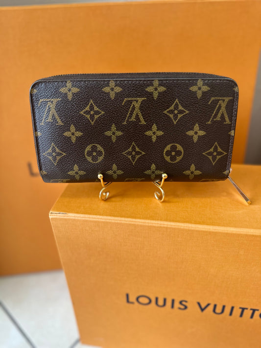Louis Vuitton Zippy