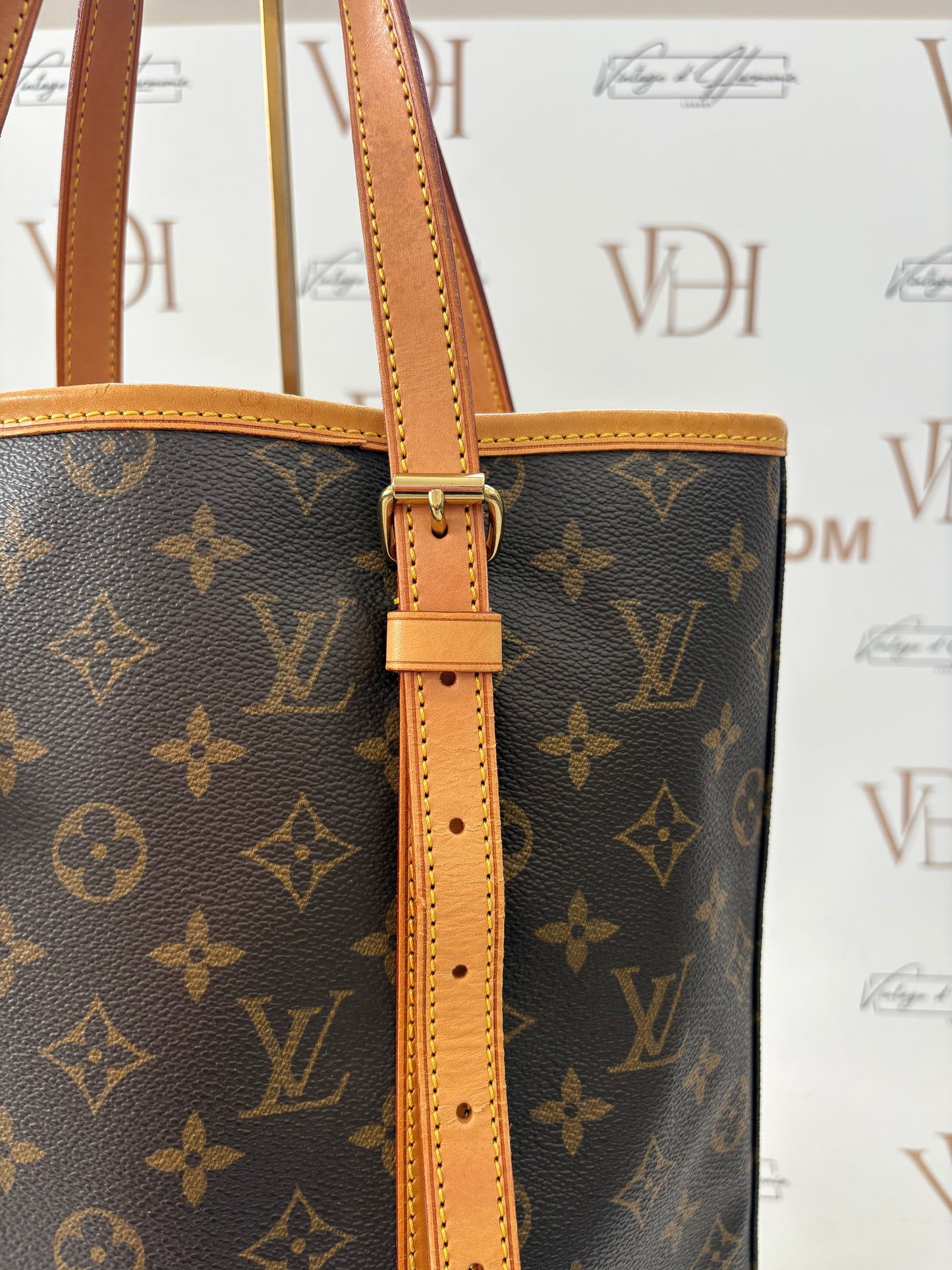 018790 - Louis Vuitton Bucket GM