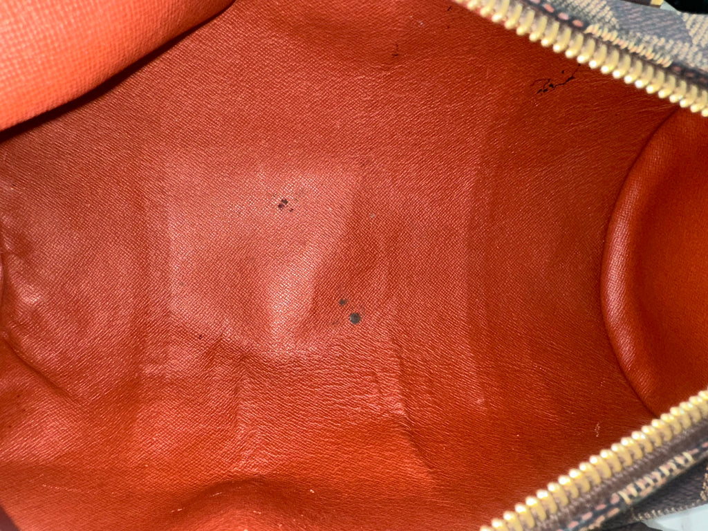 Louis Vuitton Damier papillon 30