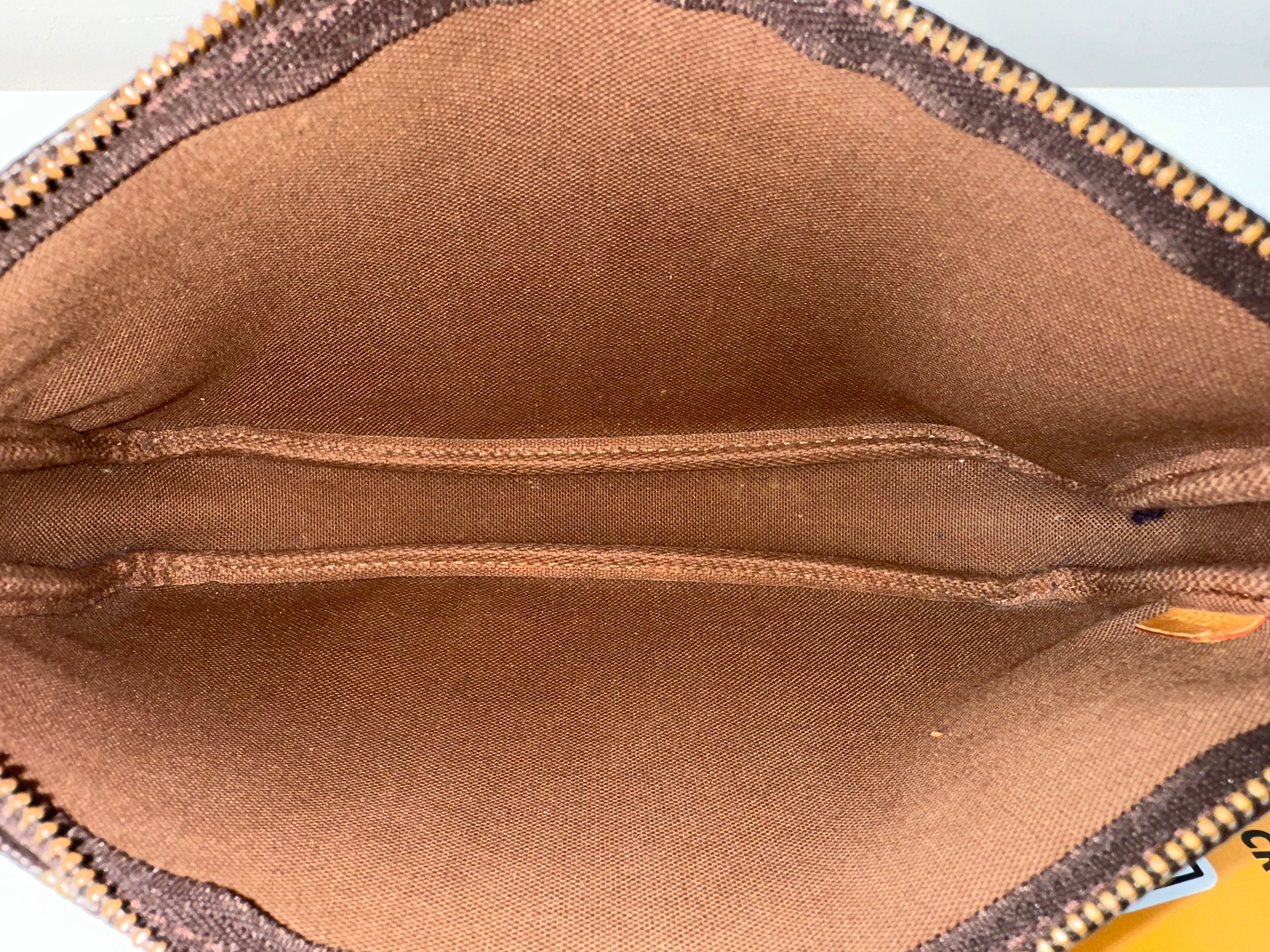 Louis Vuitton Pochette