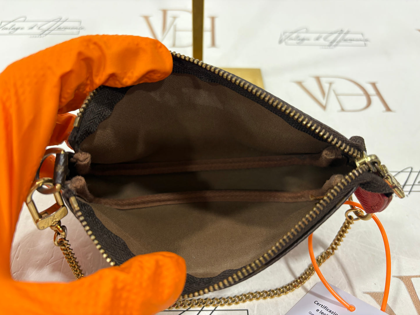 383268 - Louis Vuitton Pochette Accessoires