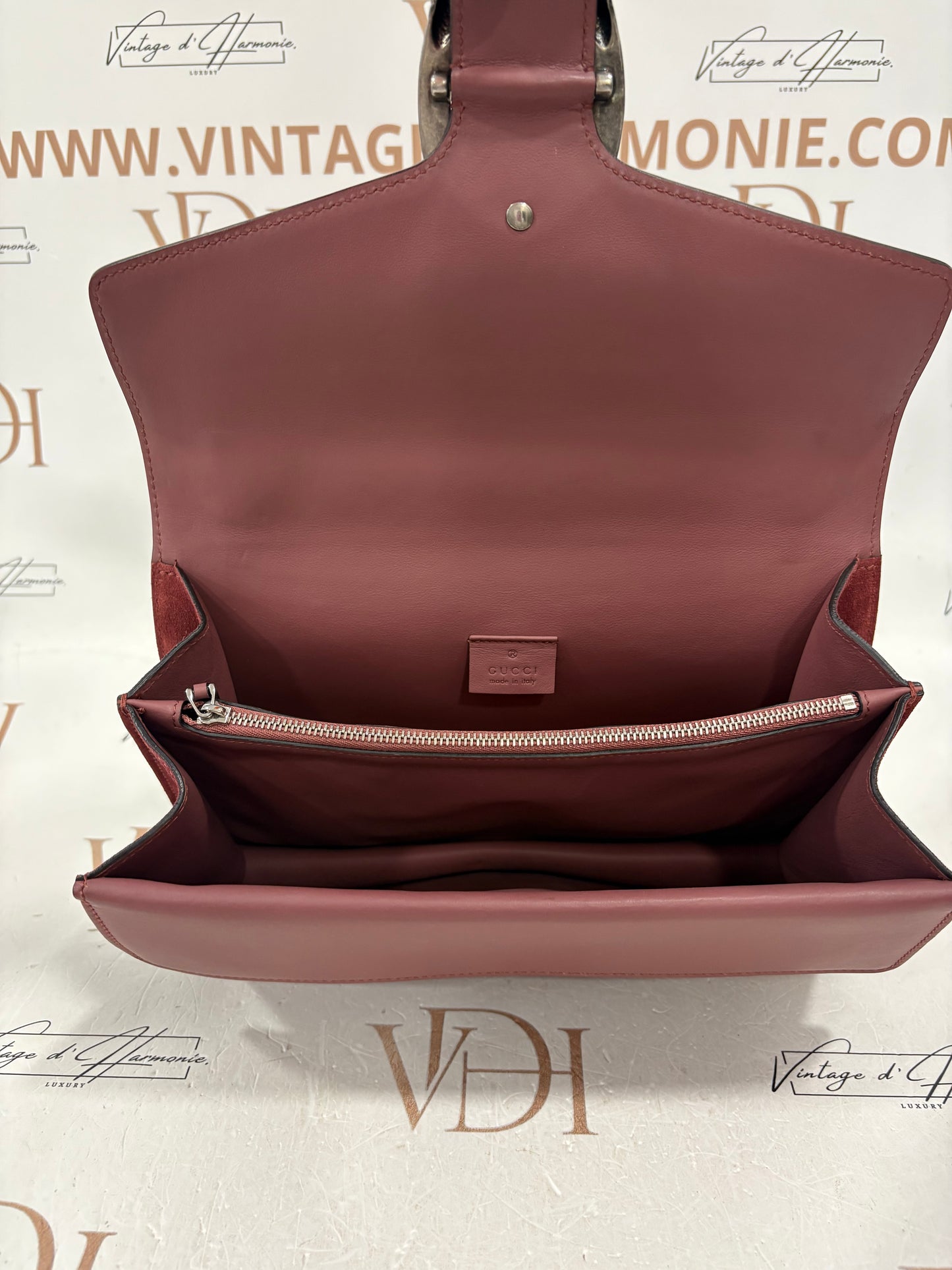 201000 - Gucci Dionysus