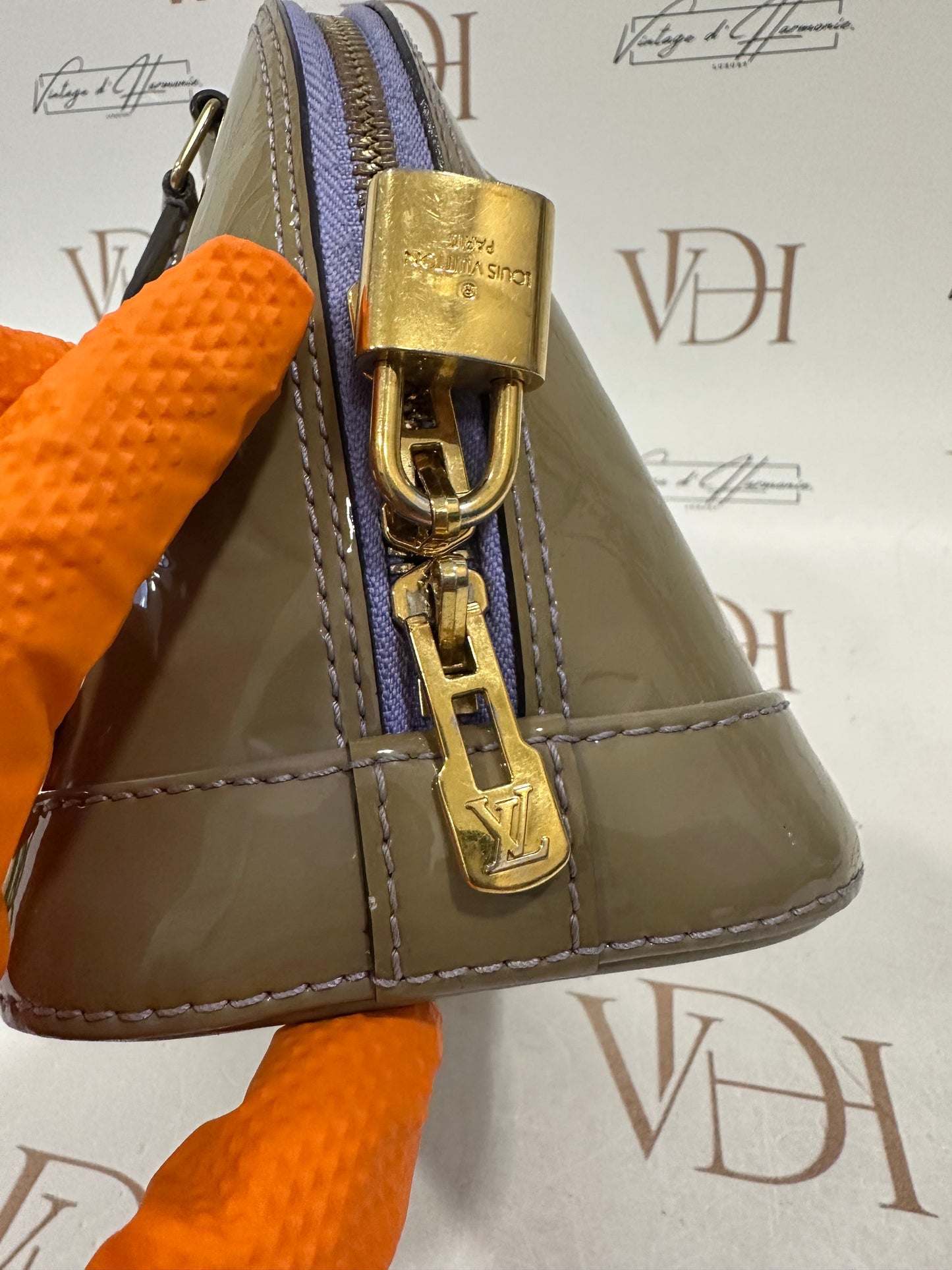 383121 - Louis Vuitton Alma BB