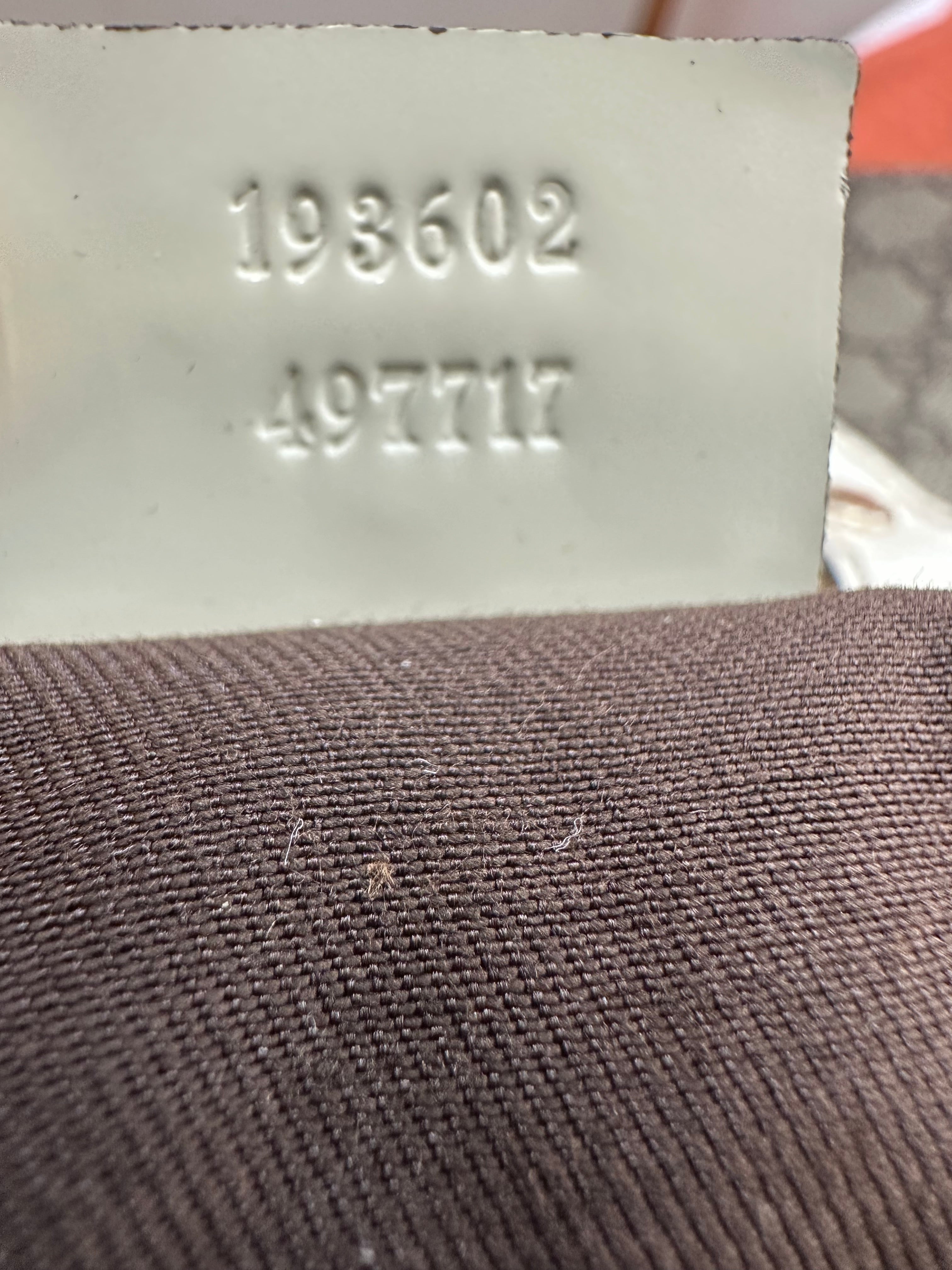 Gucci GG Ivory Bauletto