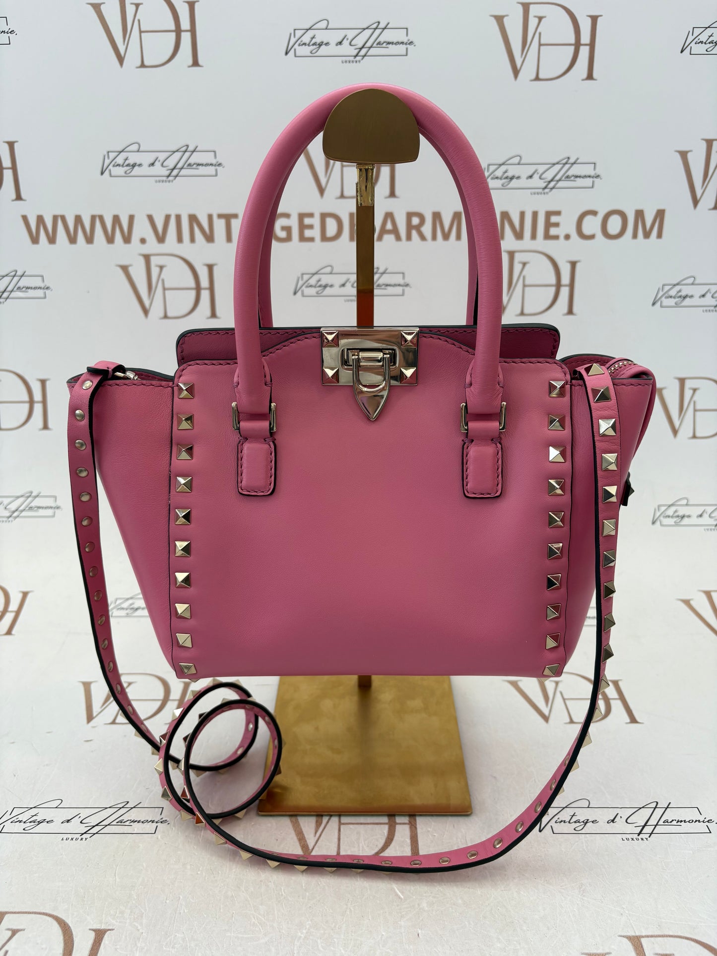 383883 - Valentino Rockstud