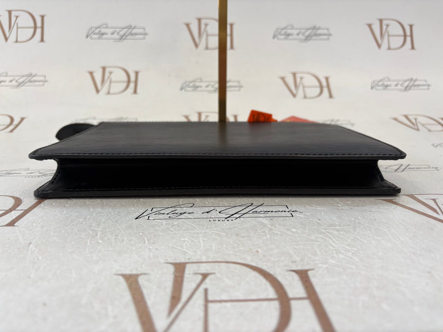 018305 - Louis Vuitton Pochette Homme