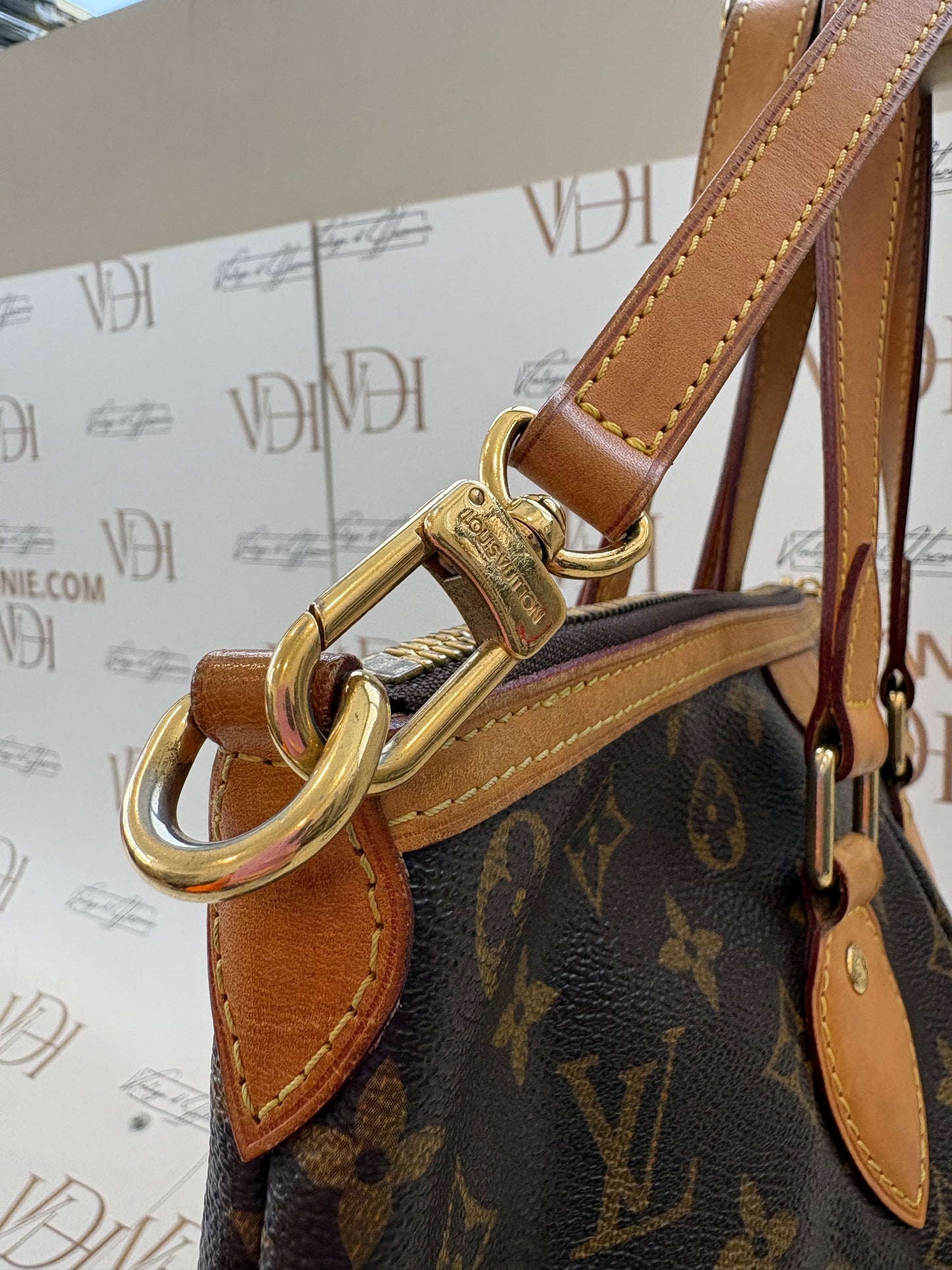 384205 - Louis Vuitton Palermo