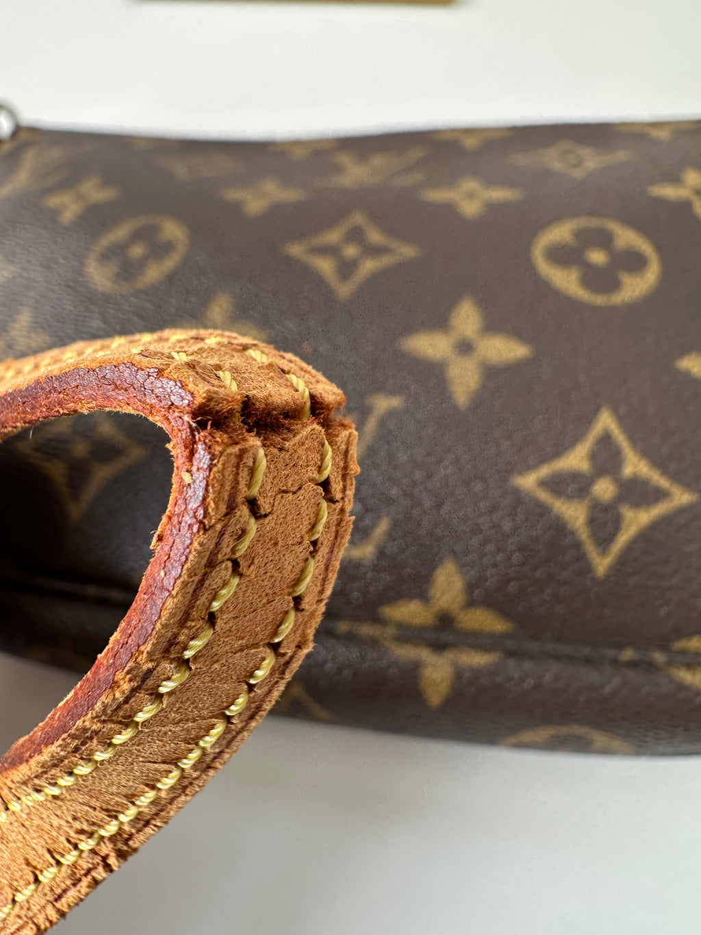 Louis Vuitton Pochette