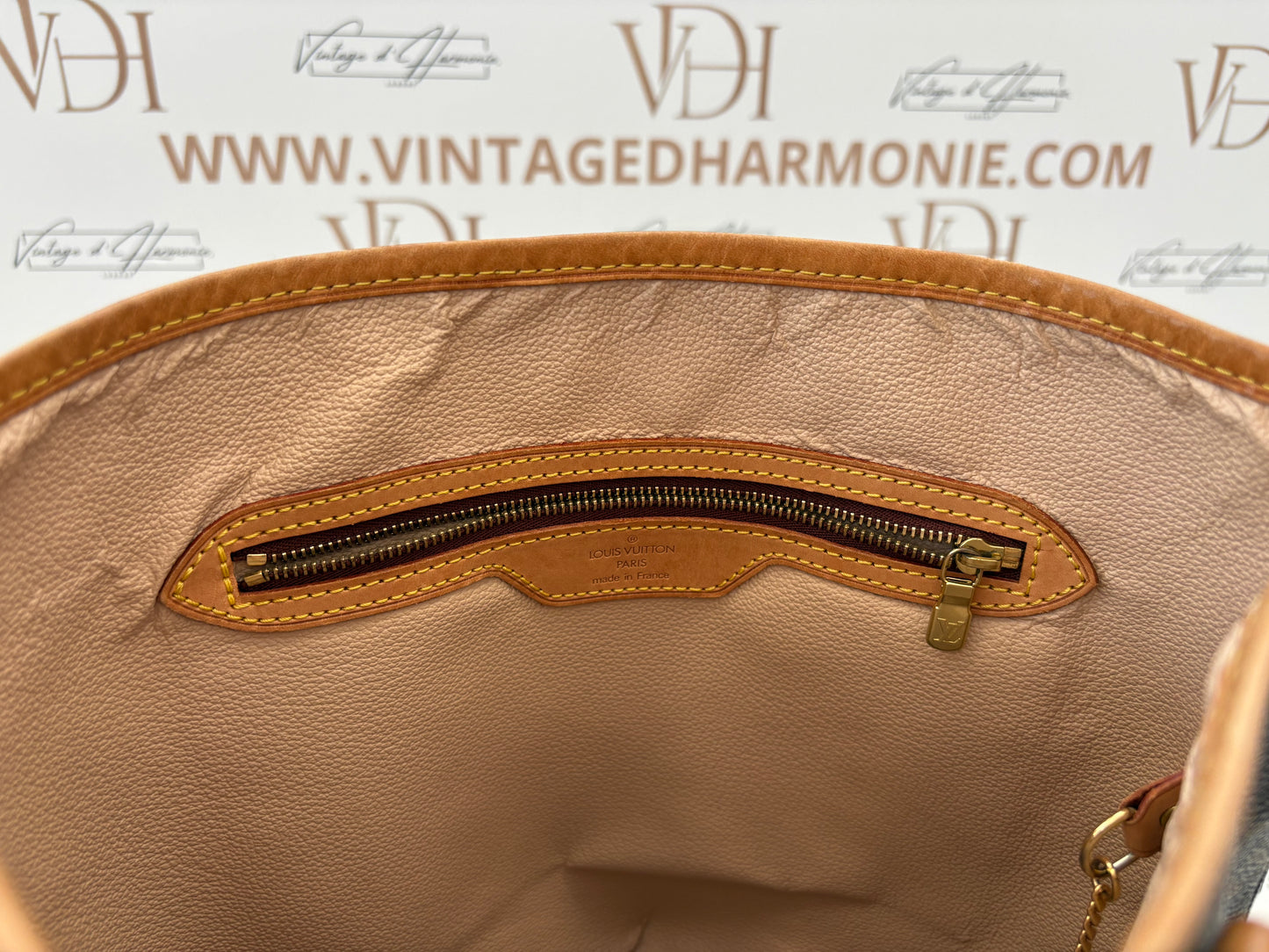 018844 - Louis Vuitton Bucket GM