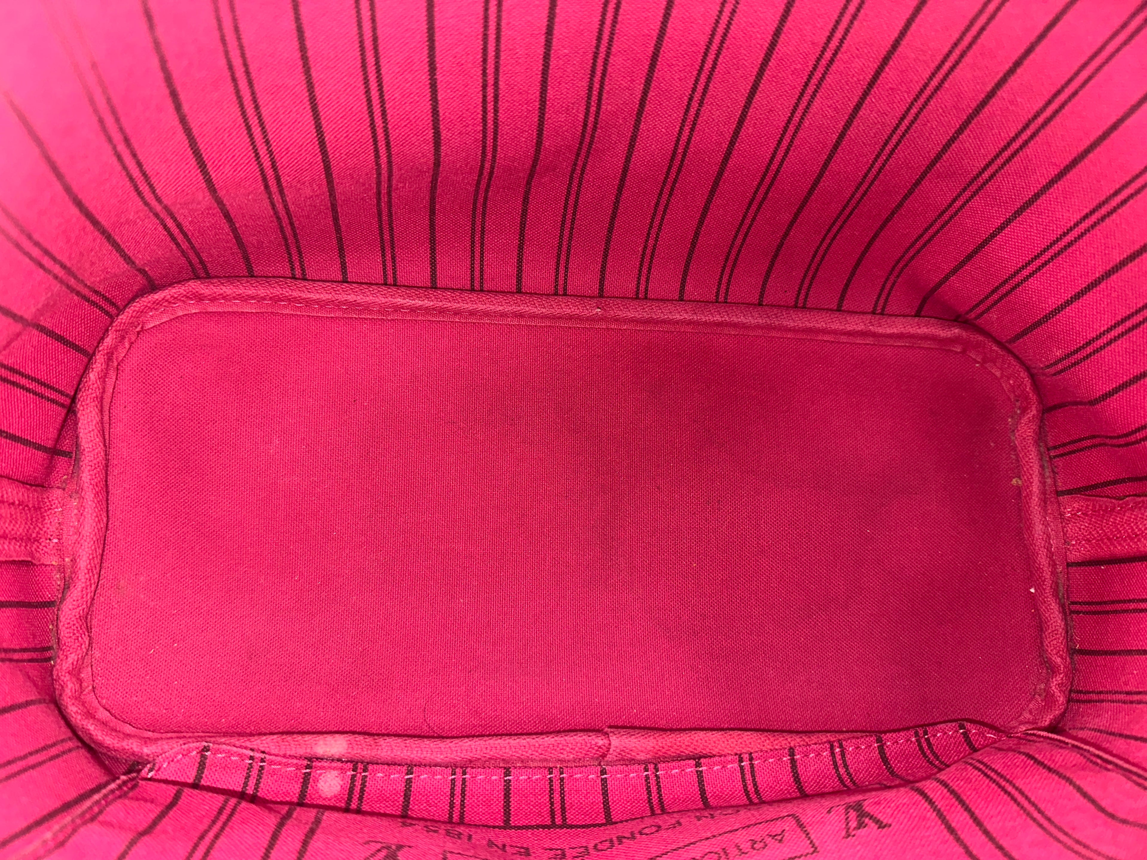 Louis Vuitton Neverfull PM