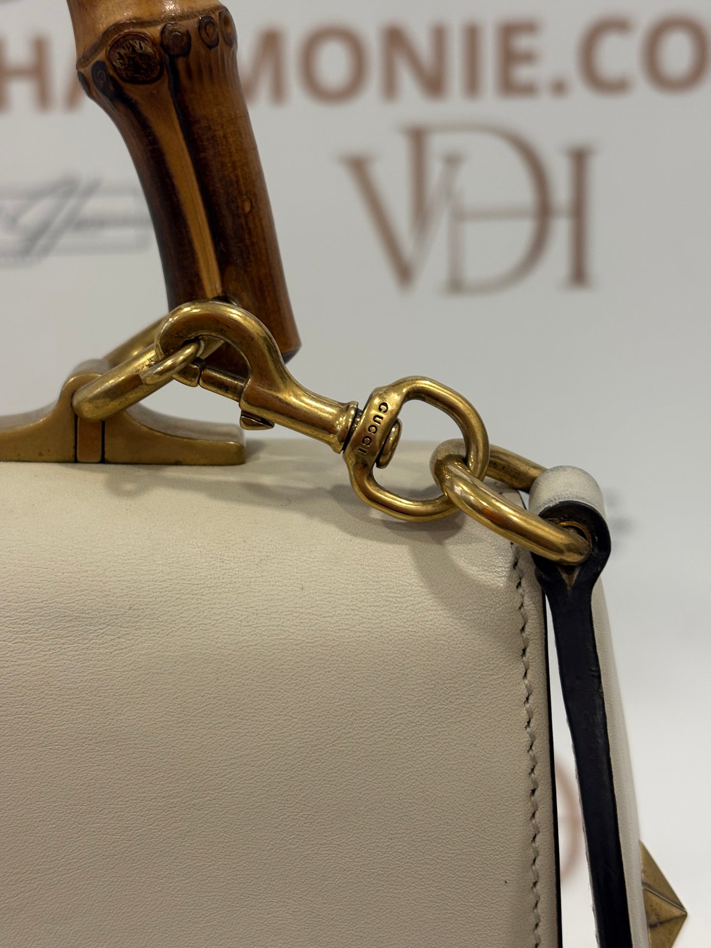 383889 - Gucci Dionysus