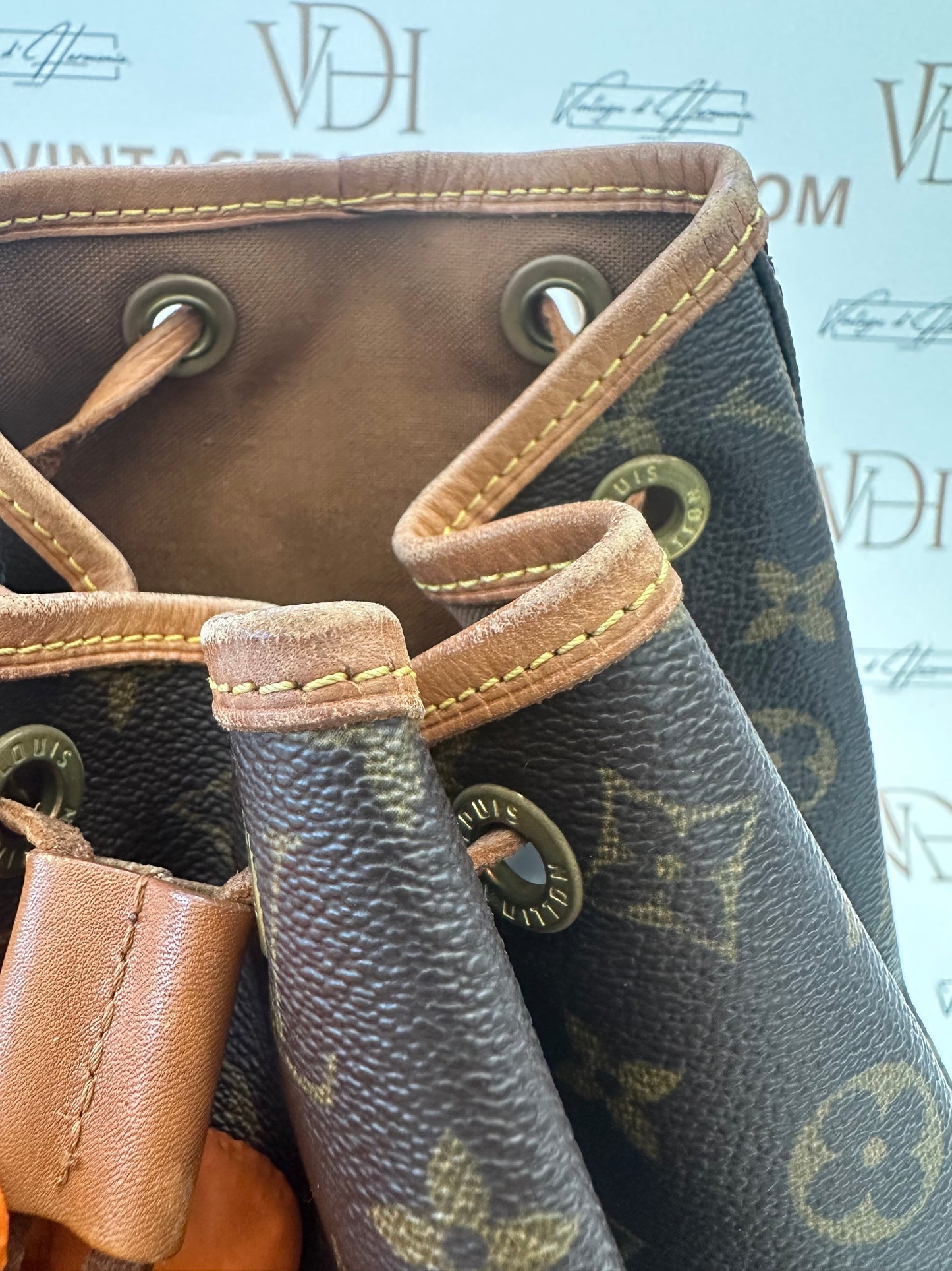 017767 - Louis Vuitton Montsouris MM