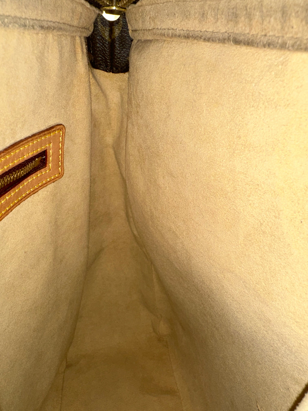 Louis Vuitton Looping GM