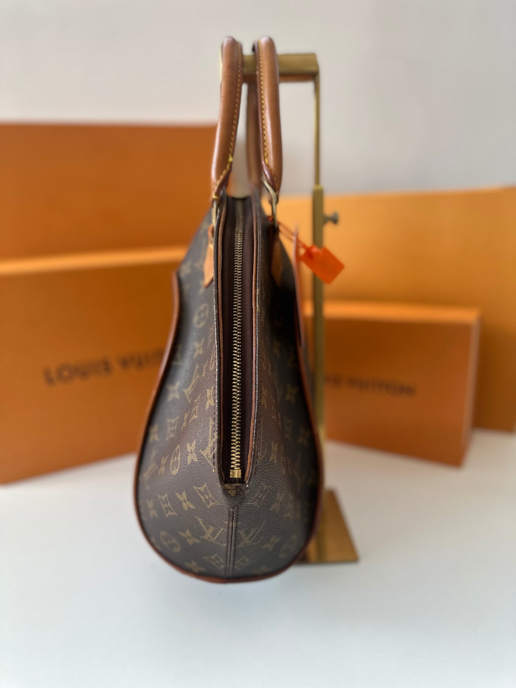 Louis Vuitton Ellipse MM