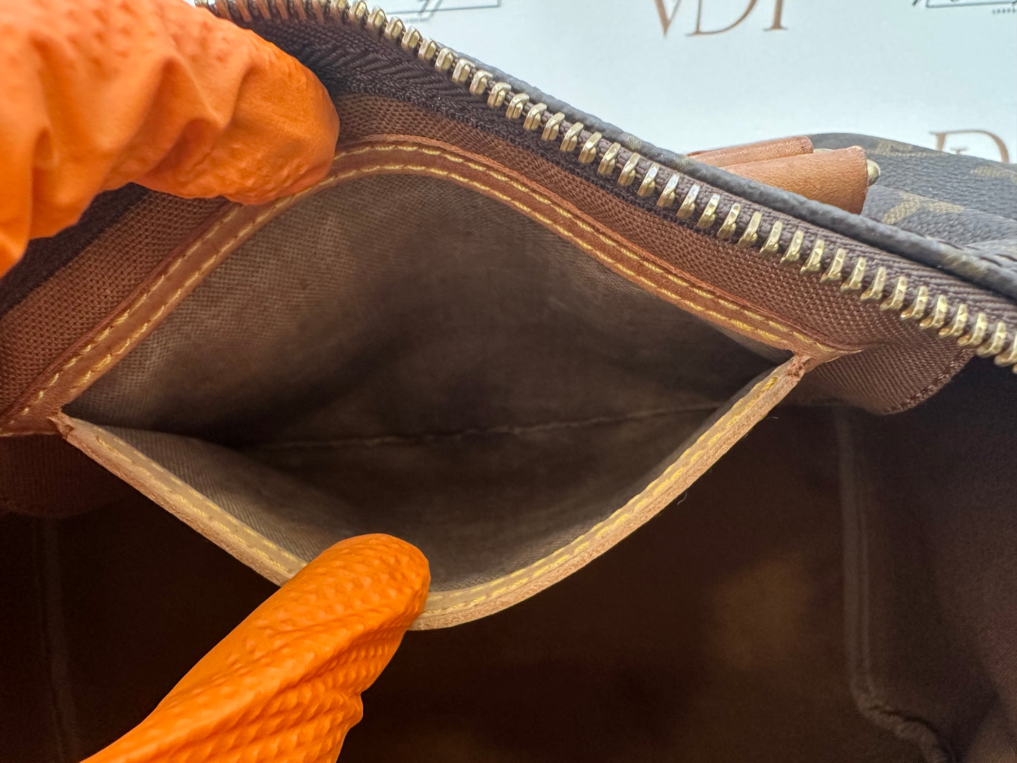 017863 - Louis Vuitton Speedy 35