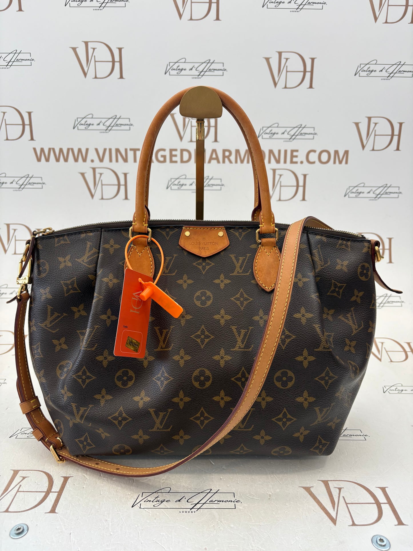 384088 - Louis Vuitton Turenne