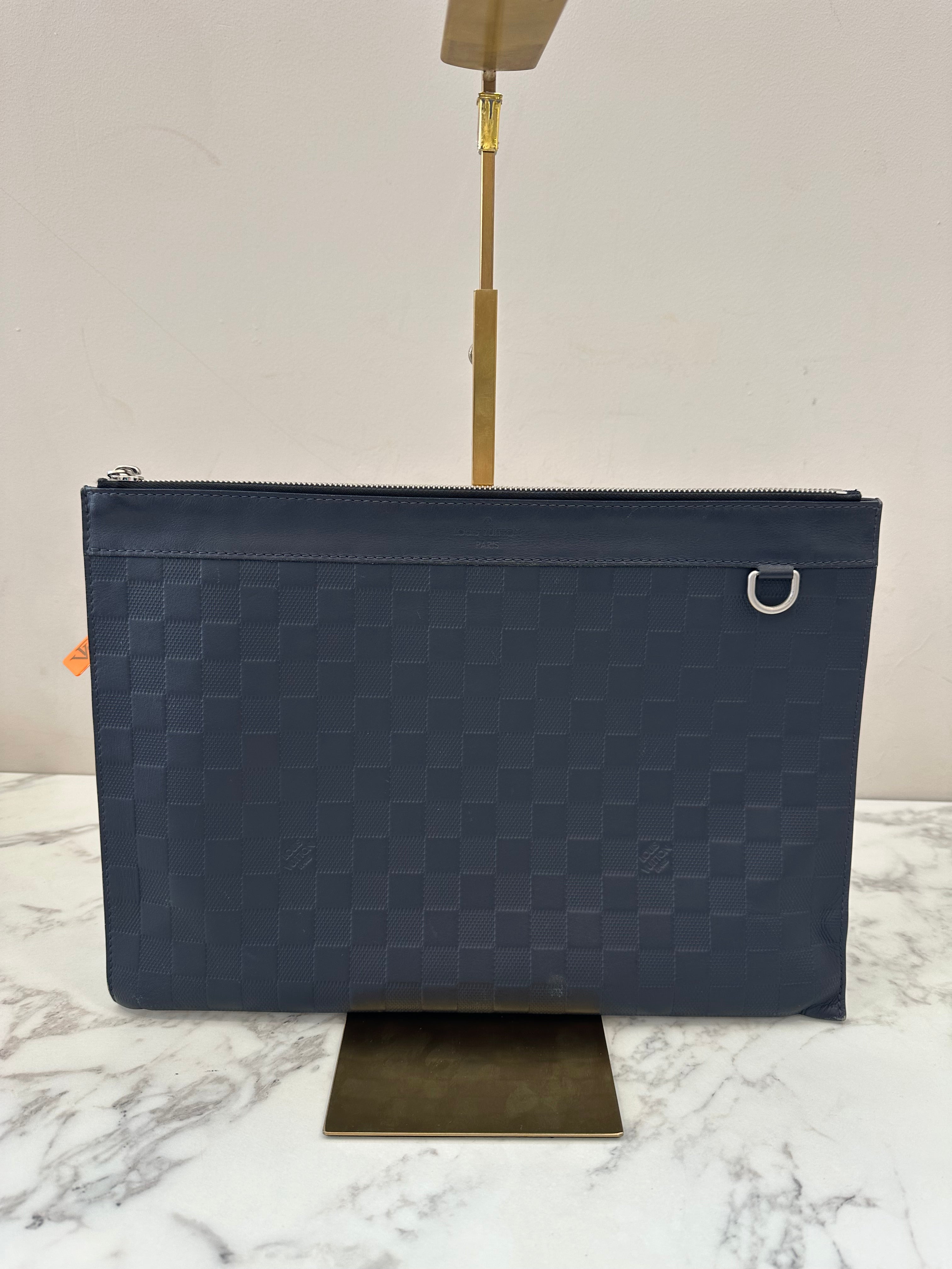 Louis Vuitton Damier infini Pochette discovery