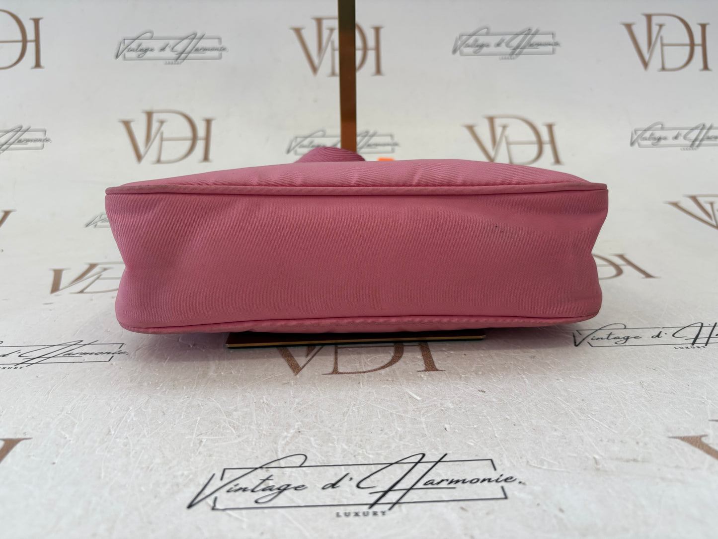201160 - Prada Re-Edition 2000