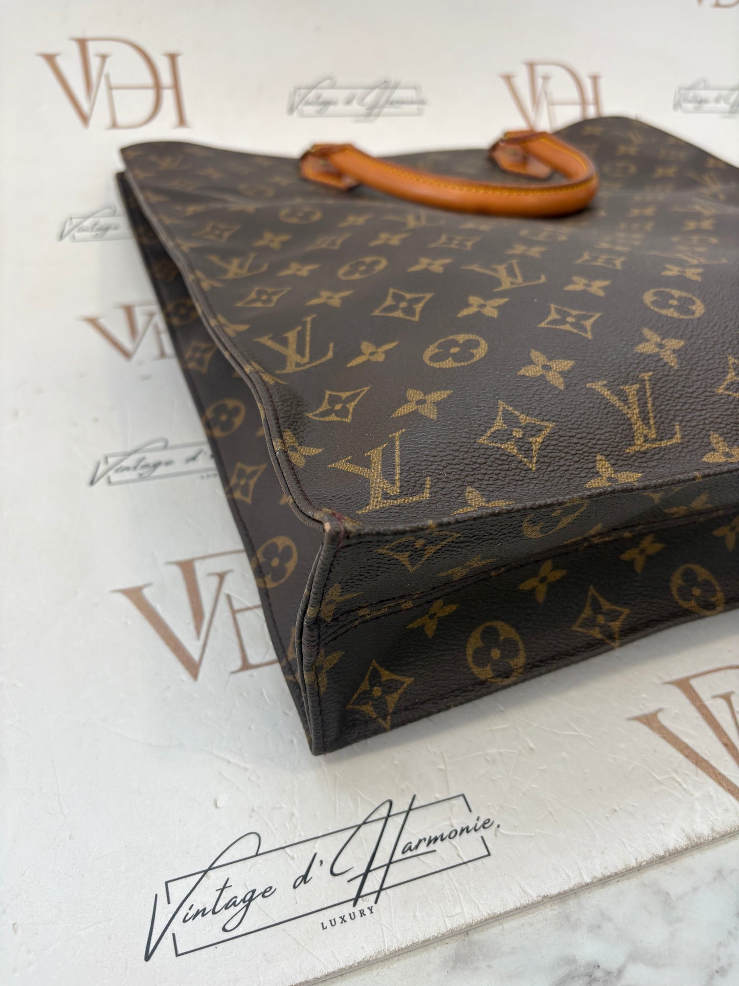 018793 - Louis Vuitton Sac Plat