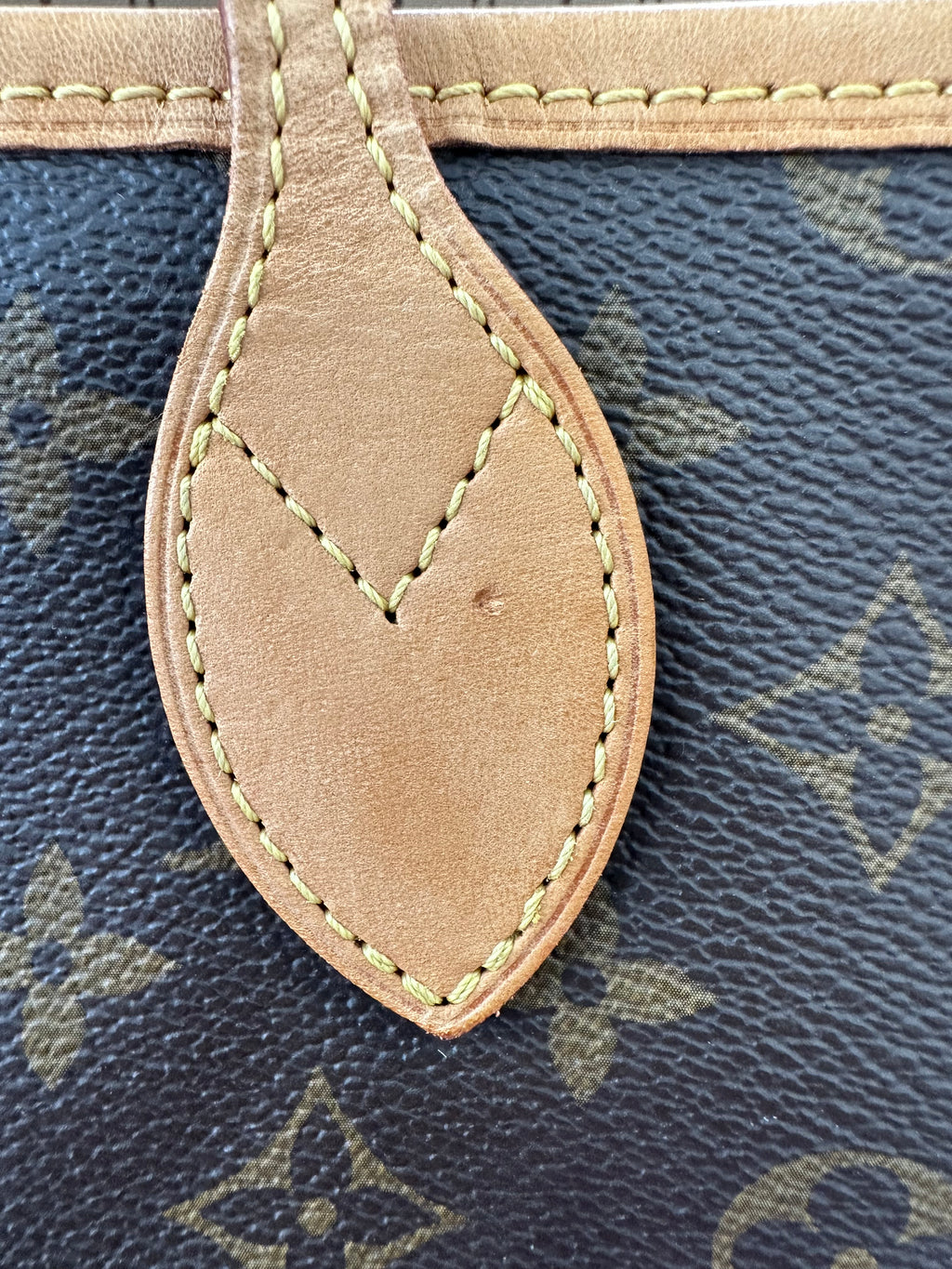 Louis Vuitton Neverfull