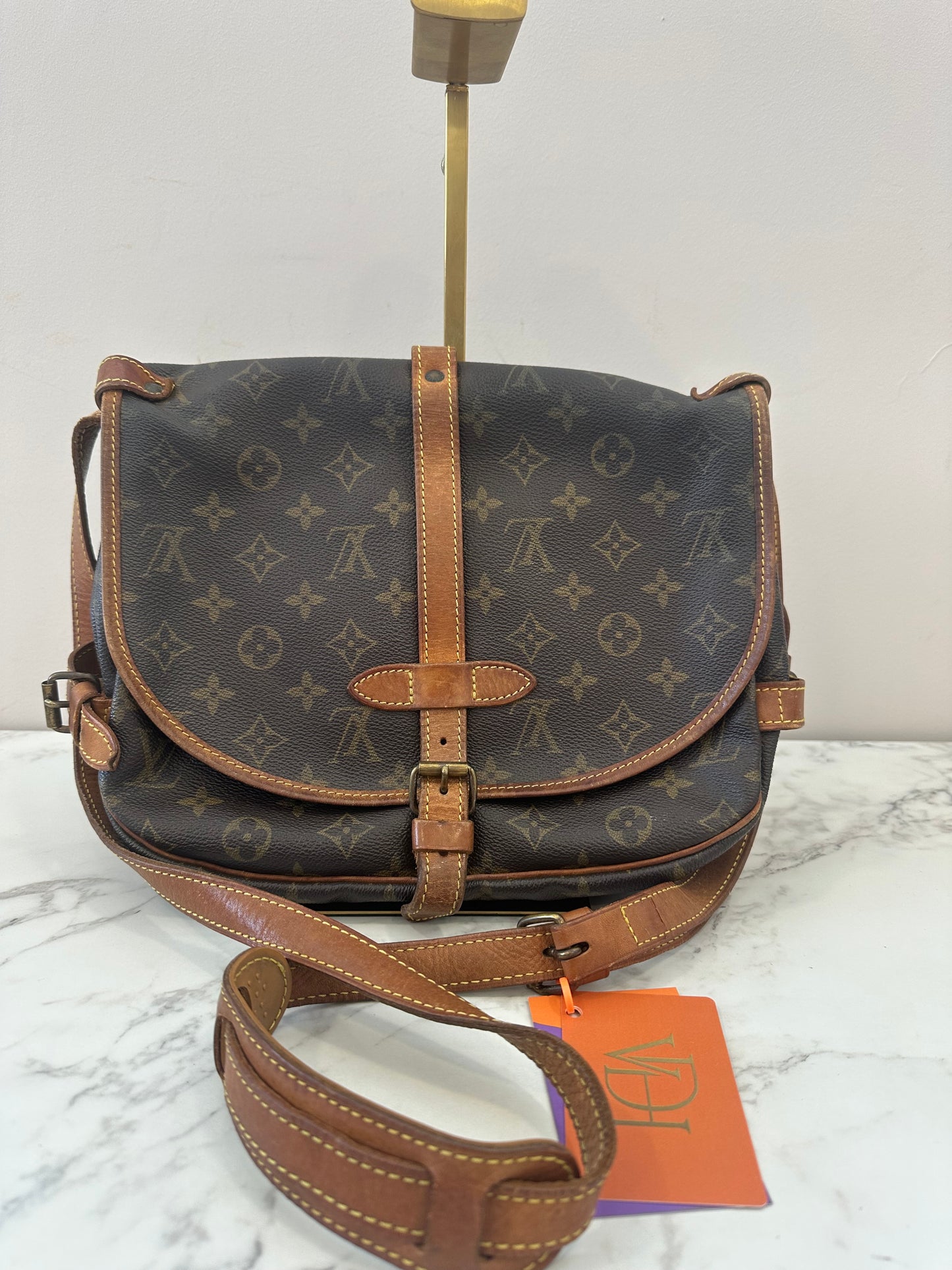 Louis Vuitton Saumur 30