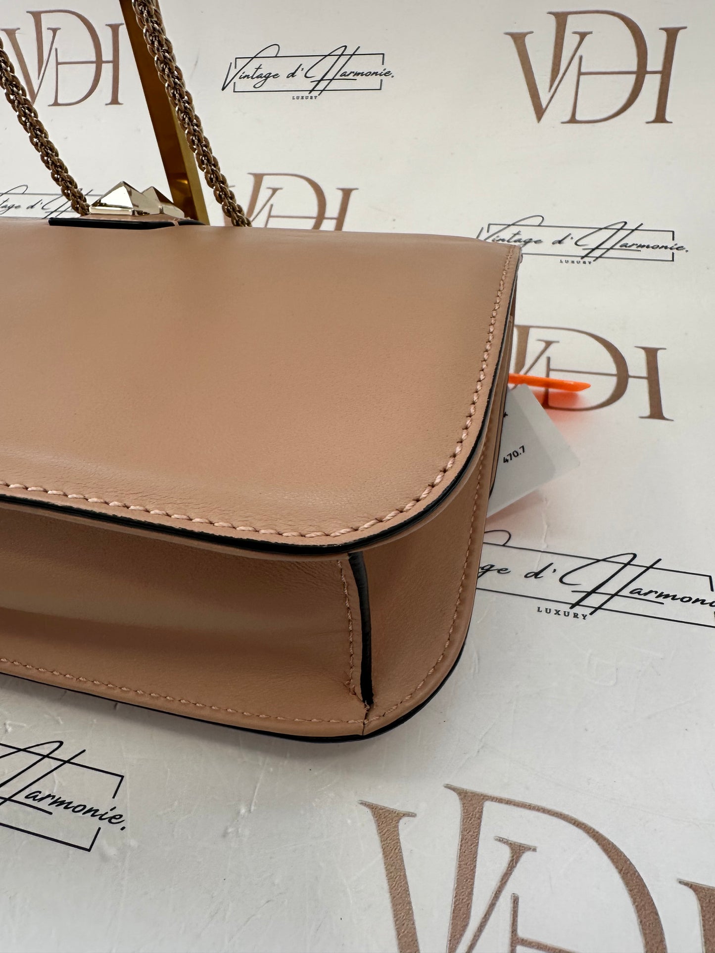 382487 - Valentino Glam Lock