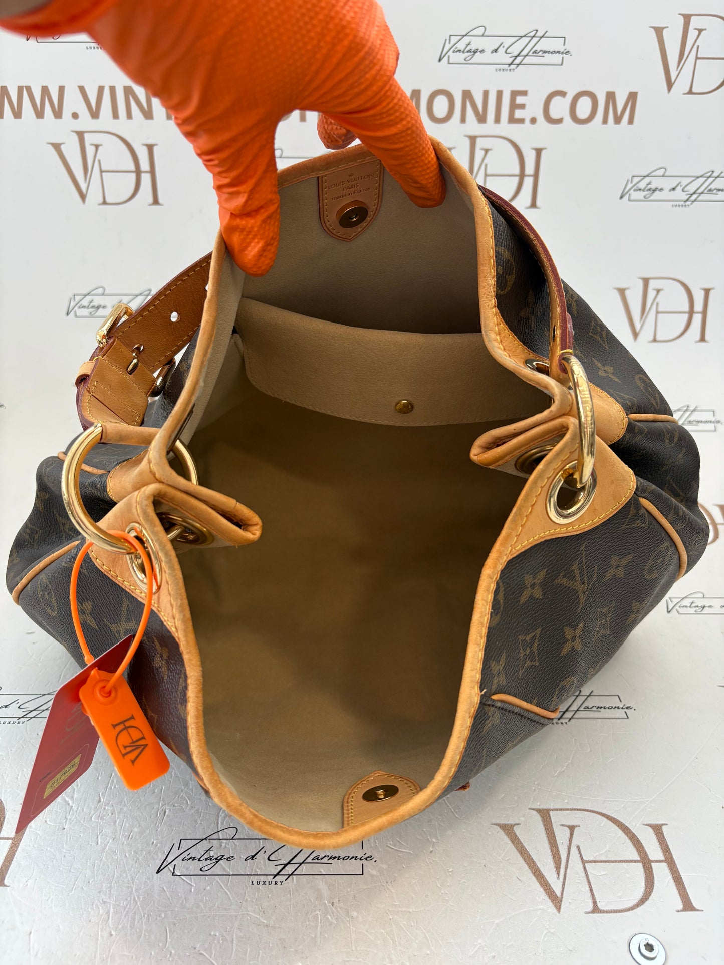 017626 - Louis Vuitton Galliera PM