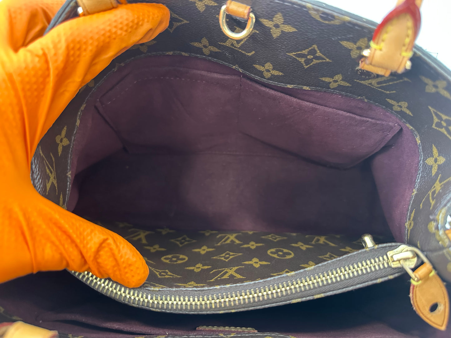 200837 - Louis Vuitton Montaigne