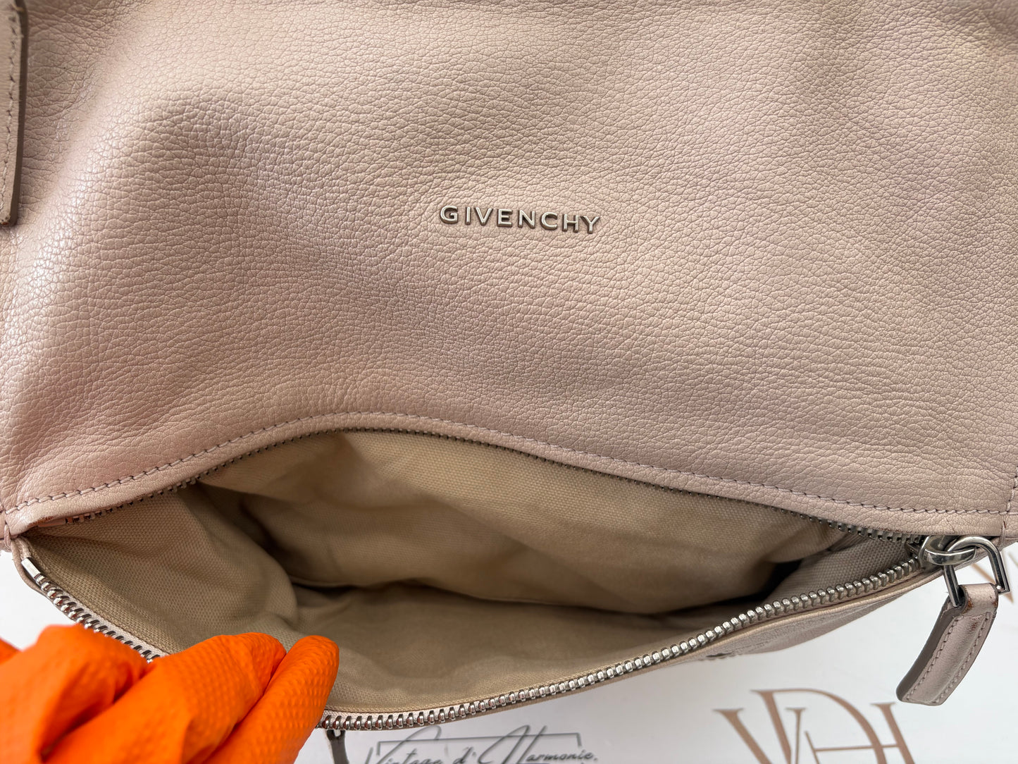 384264 - Givenchy Pandora