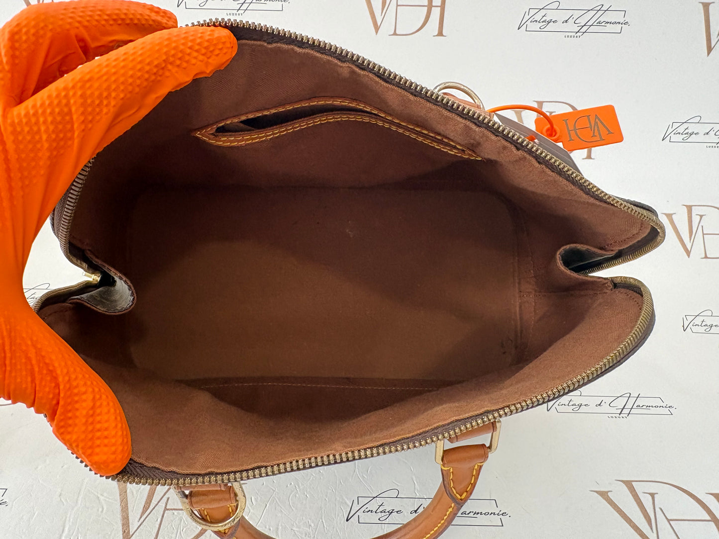 017713 - Louis Vuitton Alma