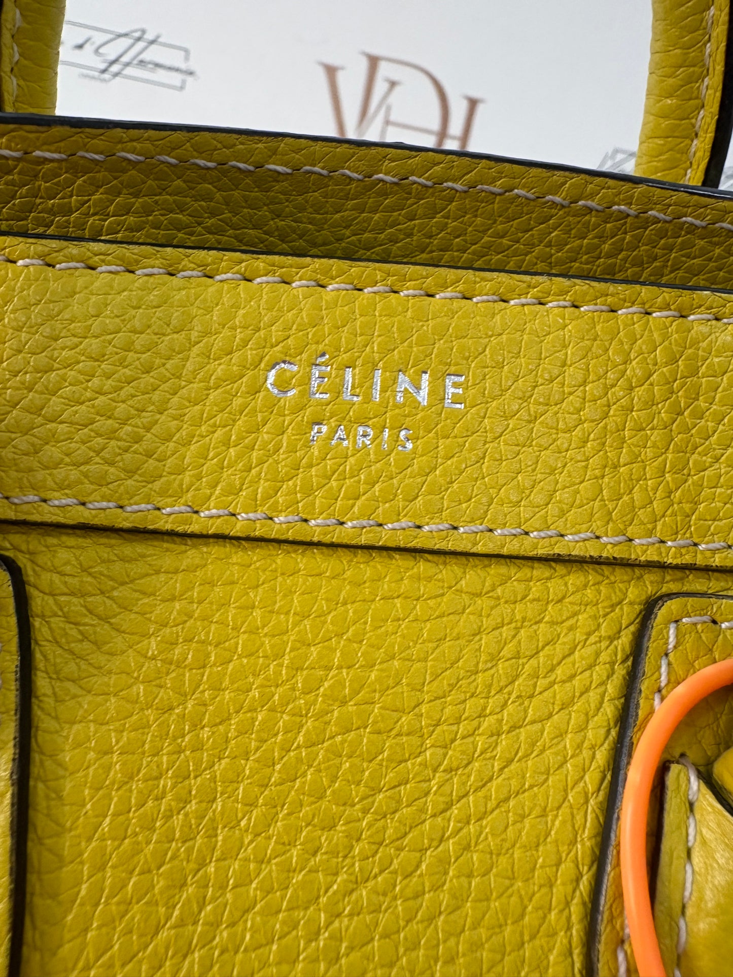 383406 - Céline Luggage