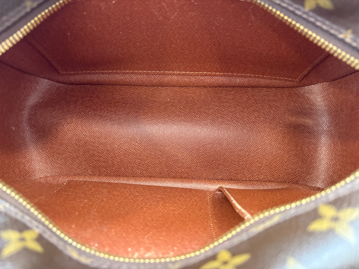 018257 - Louis Vuitton Cite MM