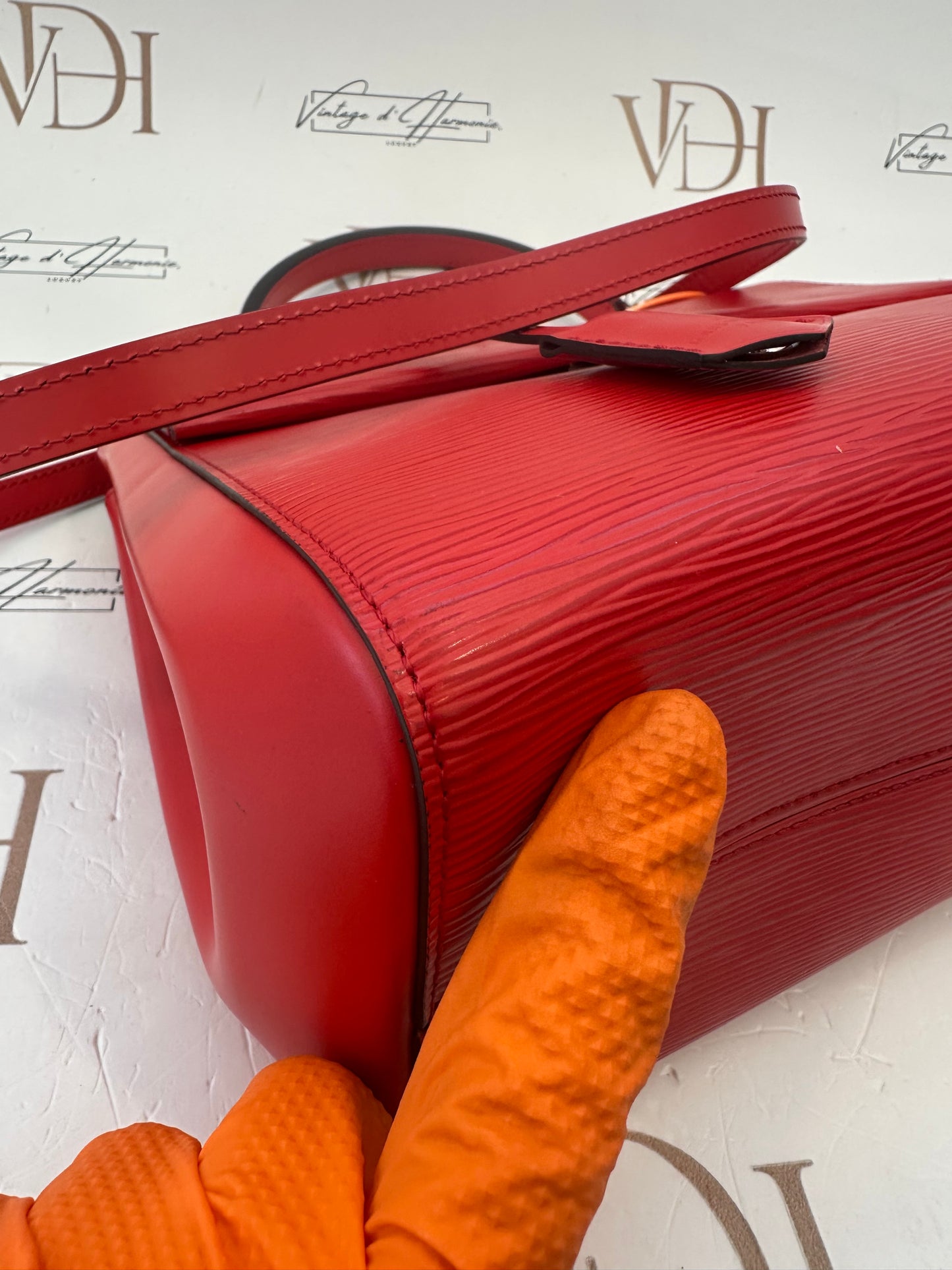 382649 - Louis Vuitton Cluny