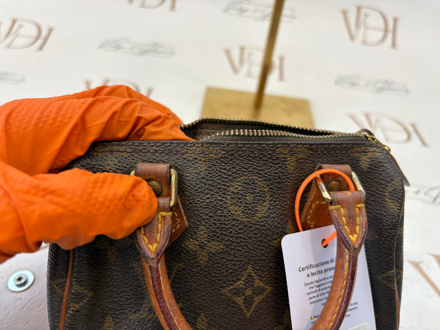 018358 - Louis Vuitton Speedy Nano