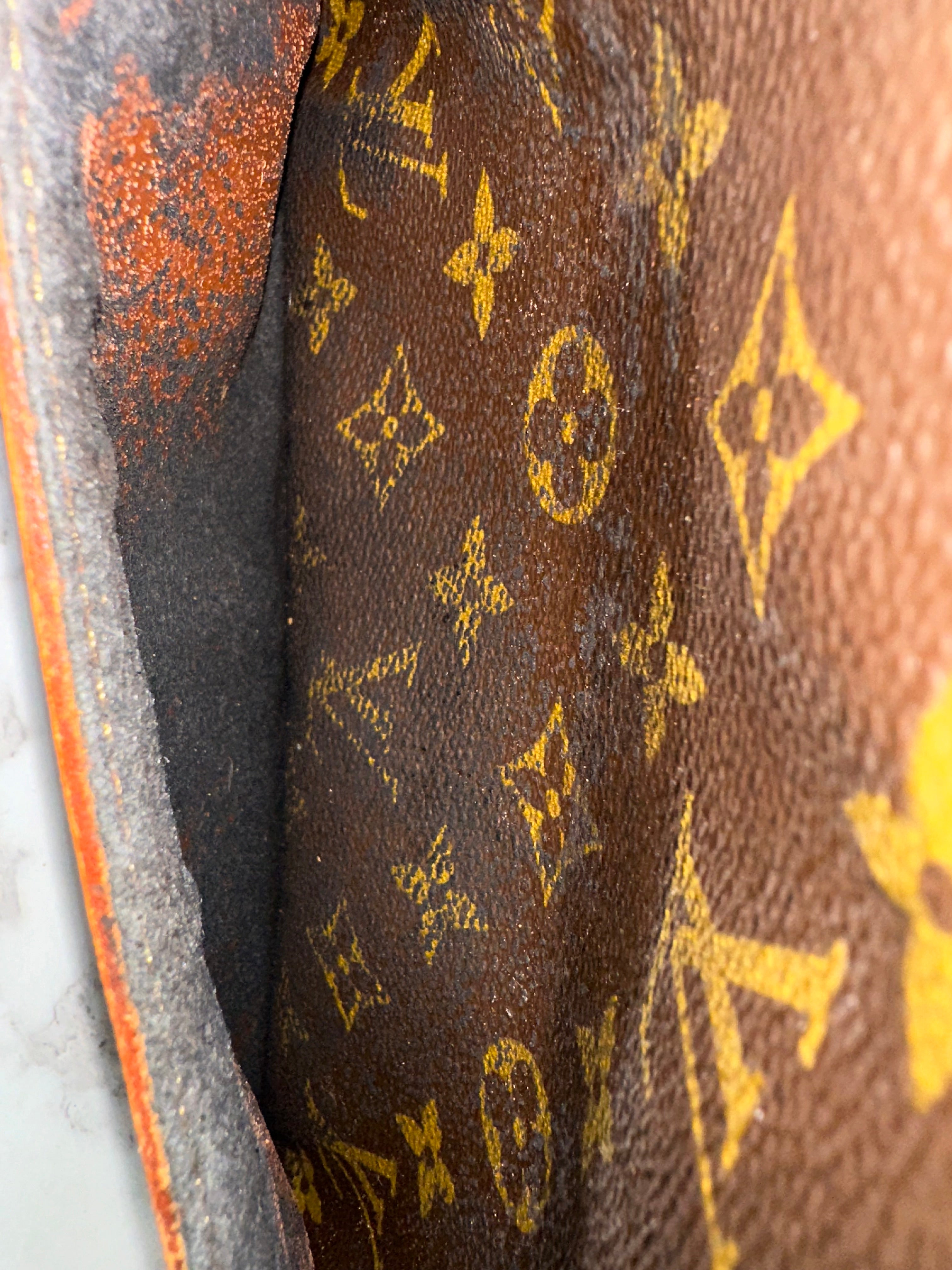 Louis Vuitton Compiegne 23