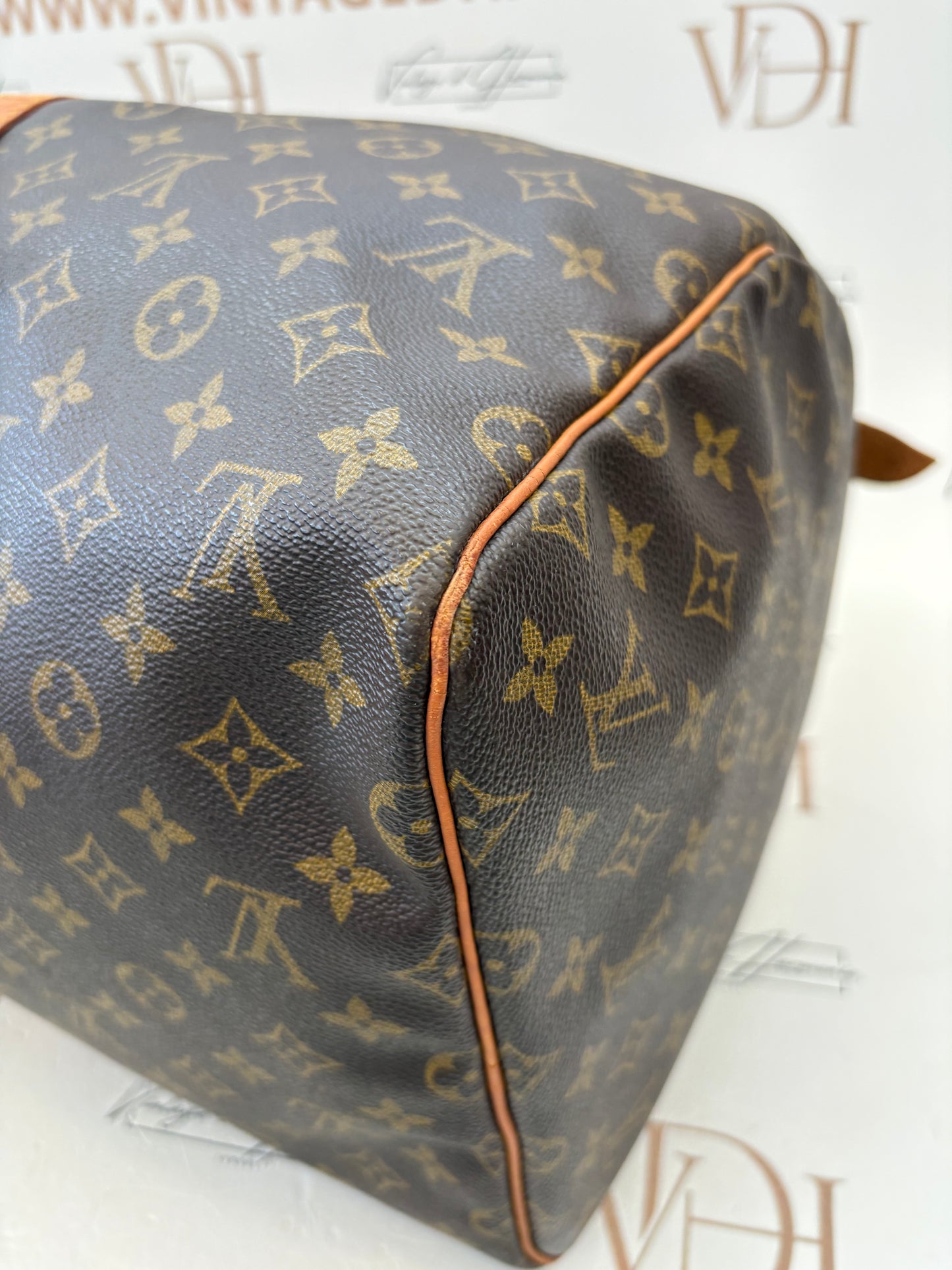018864 - Louis Vuitton Keepall 55
