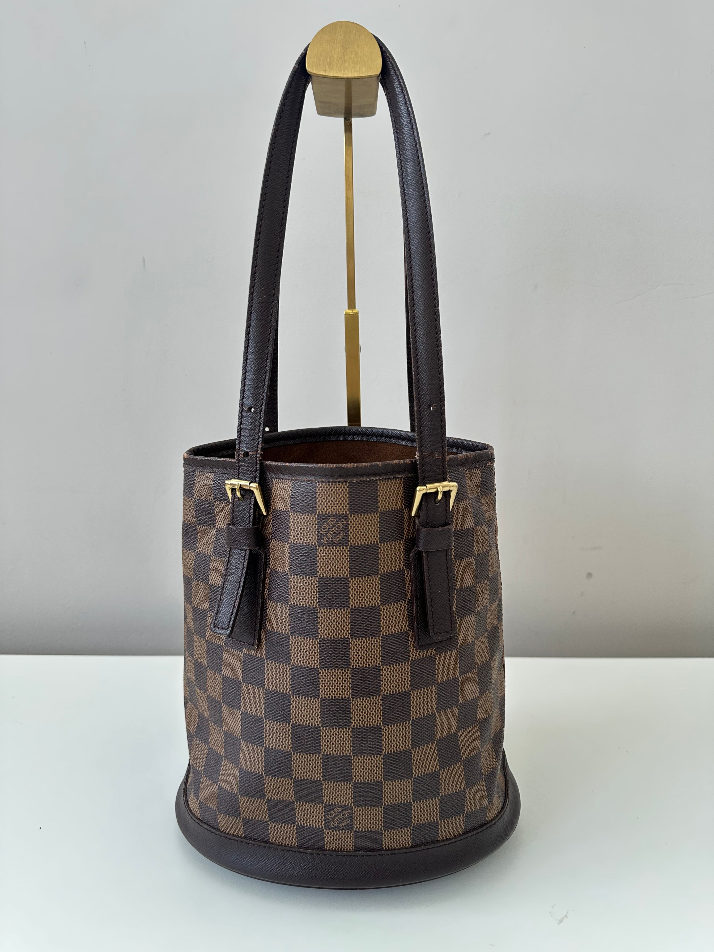 Louis Vuitton Marais